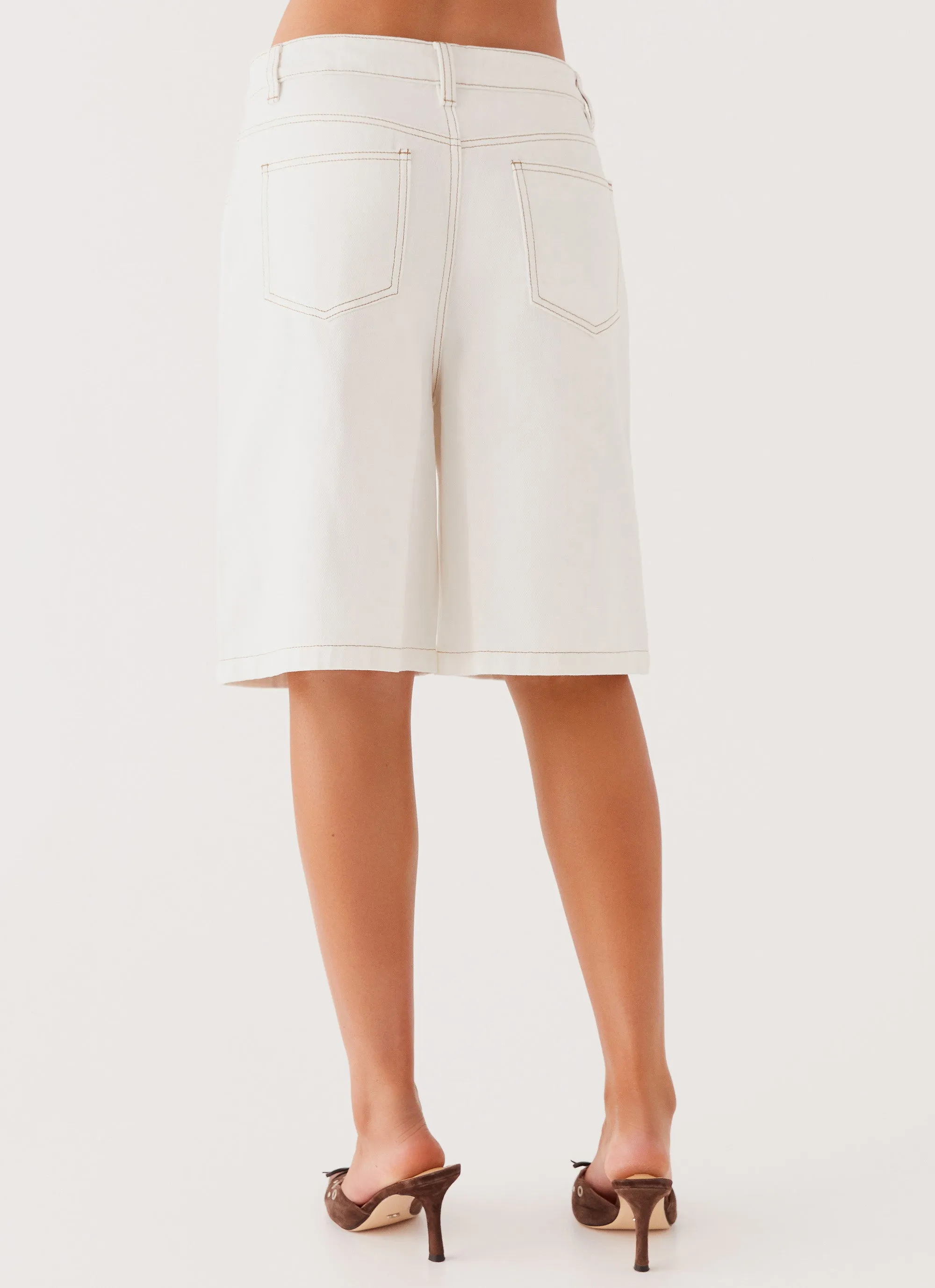Lottie Low Rise Jorts - White Street Vibe Work Meeting Relaxed Style