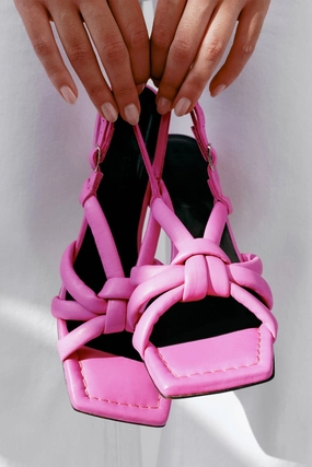 Amara Sandals Lower Hem Youthful Style