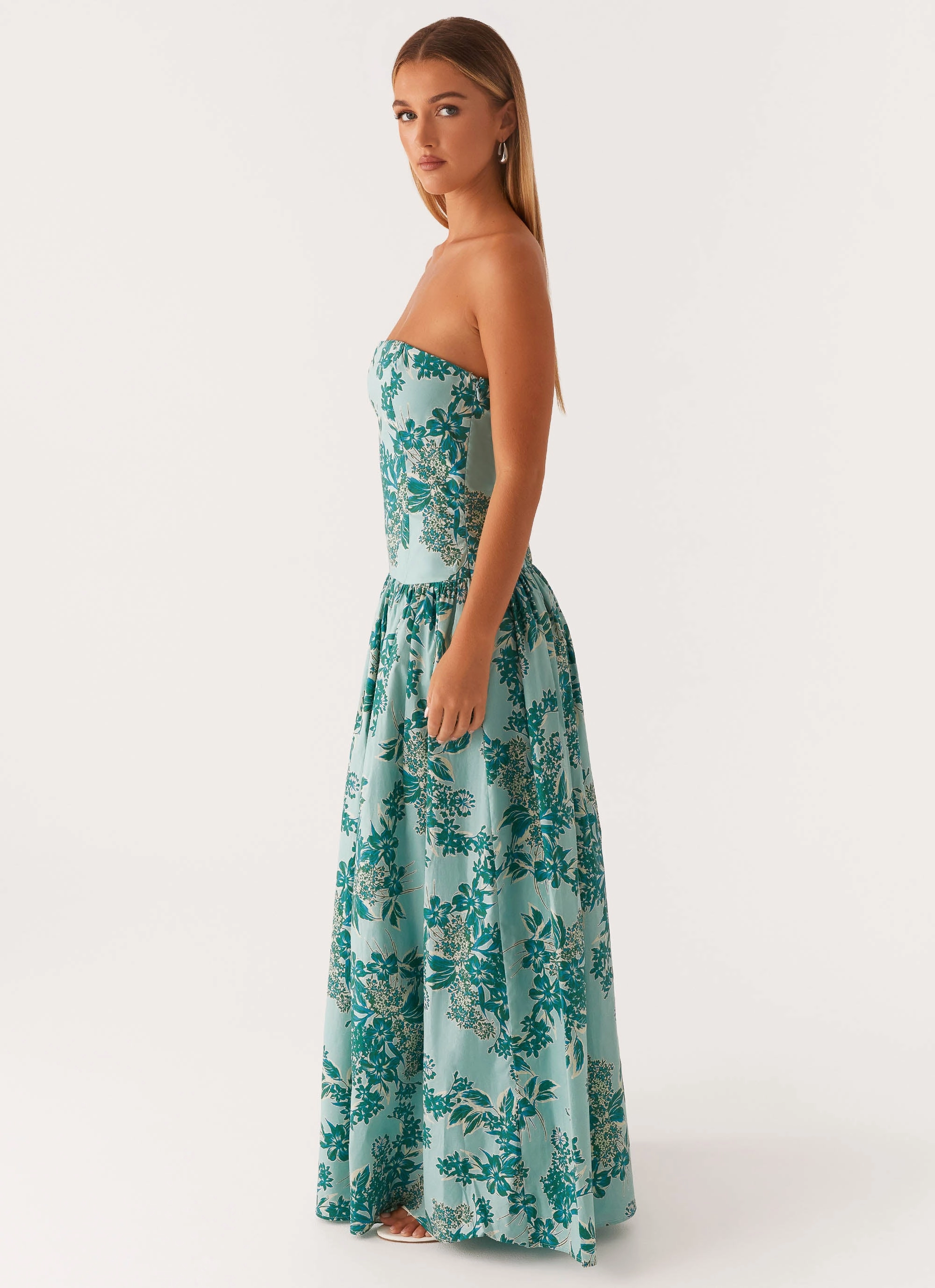 Walkable Flow All-Day Wear Andorra Maxi Dress - Cloud Nine Floral