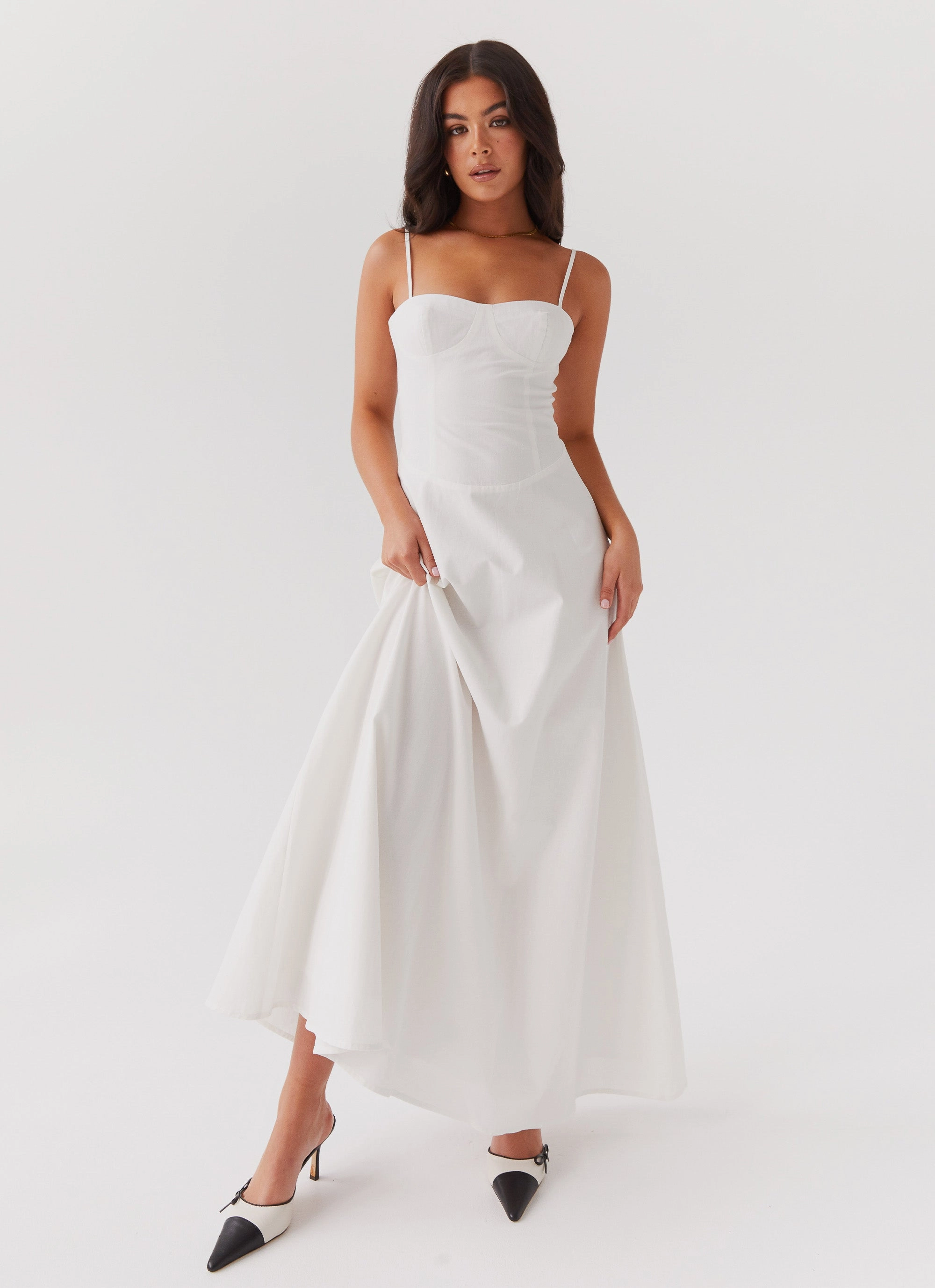 Night Party Angelina Linen Maxi Dress - White