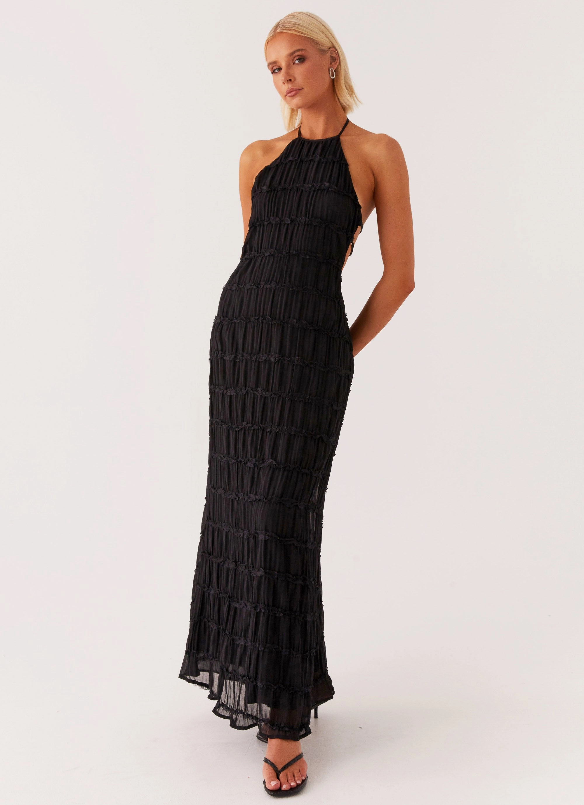 Aullie Maxi Dress - Black Classic Flow