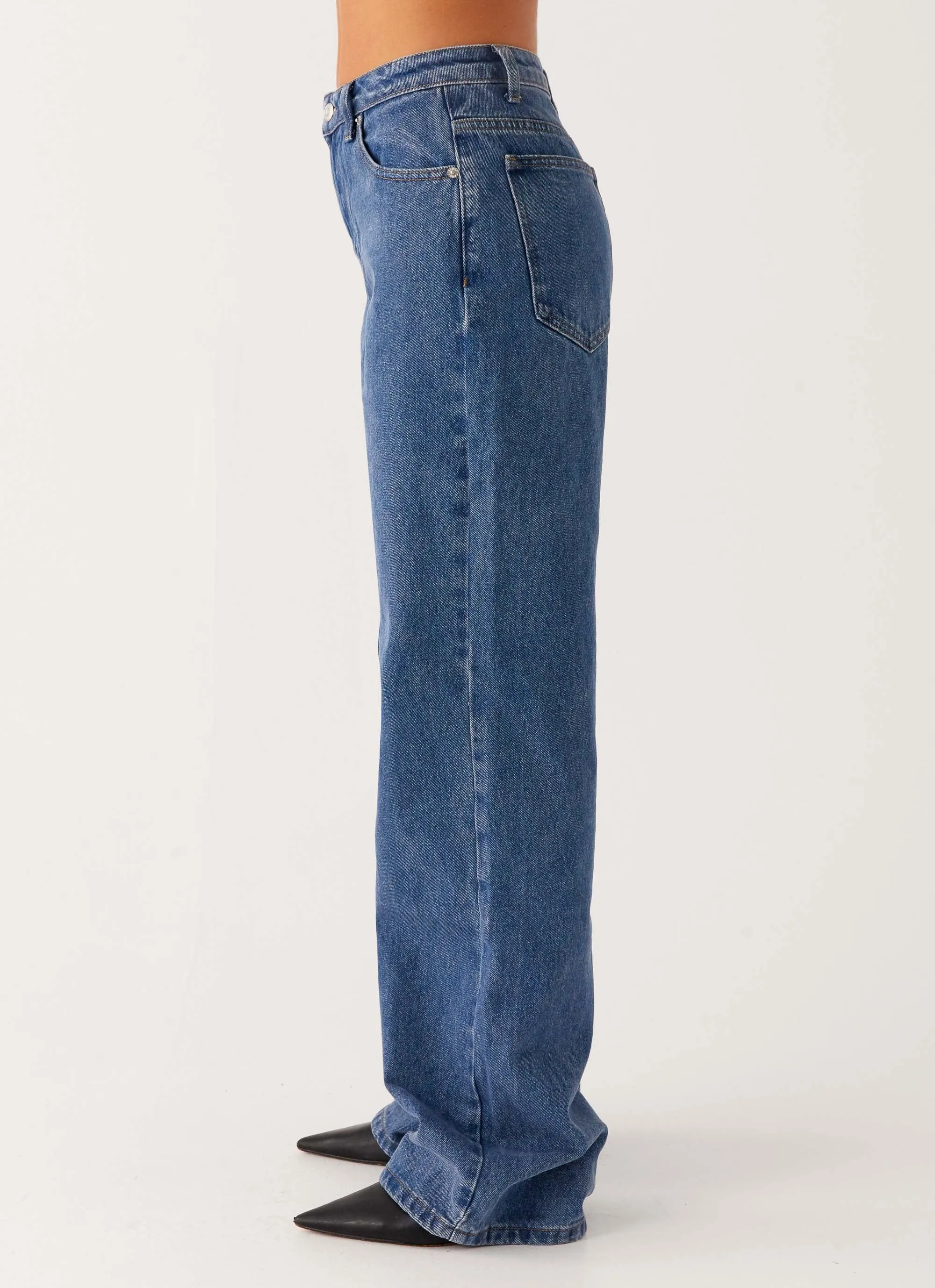 Minimalist Adult Fashion Weekend Style Rainy Day Back Again Straight Leg Denim Jeans - True Blue