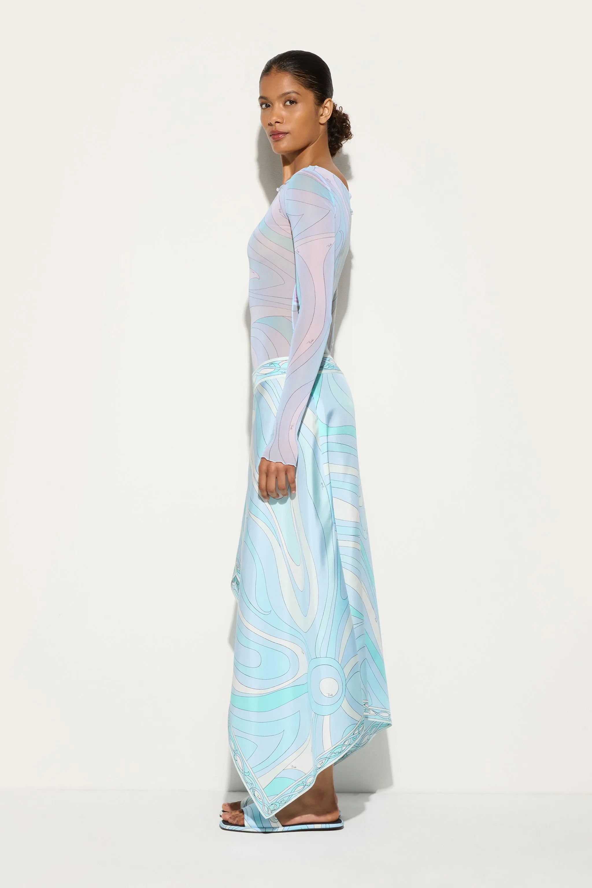 elegant design Tulle Top with Boat Neck