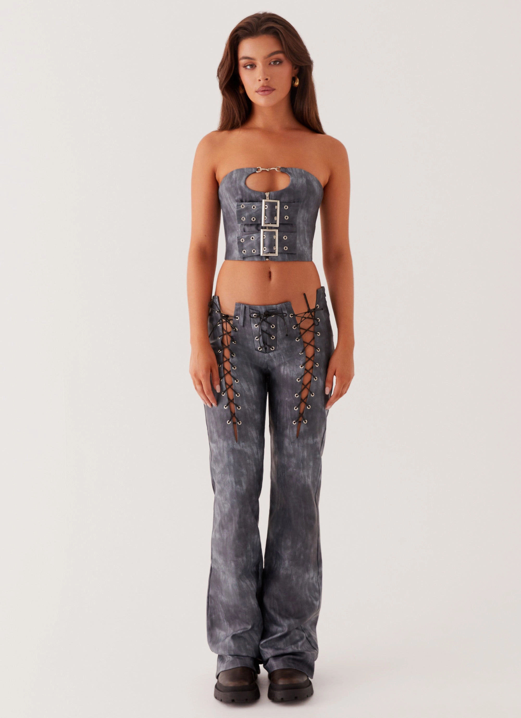 Layered Form Better When I'm Dancing Belt Top - Graphite