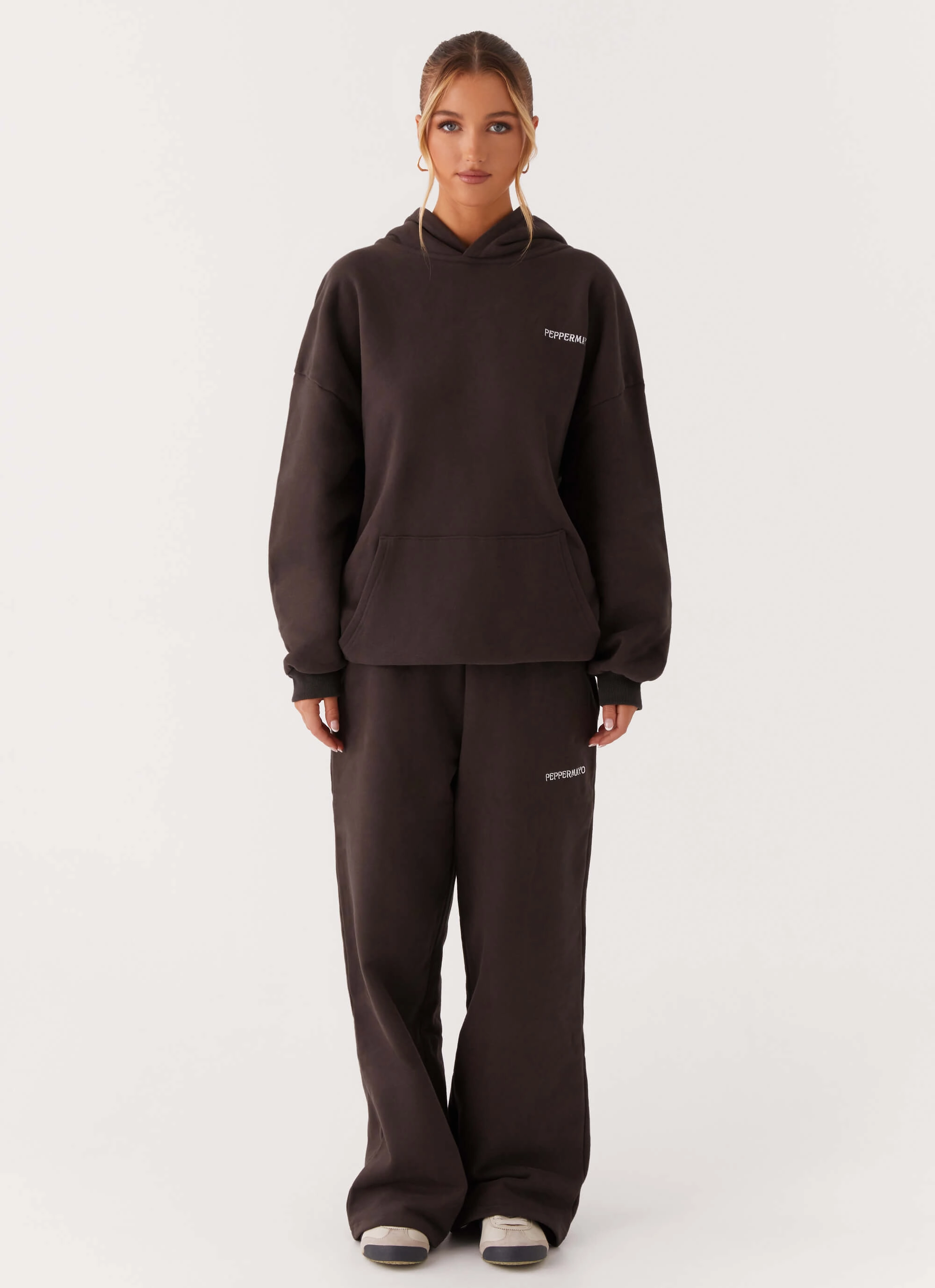 Korean Mood Sister Charm Signature Sweatpants - Charcoal