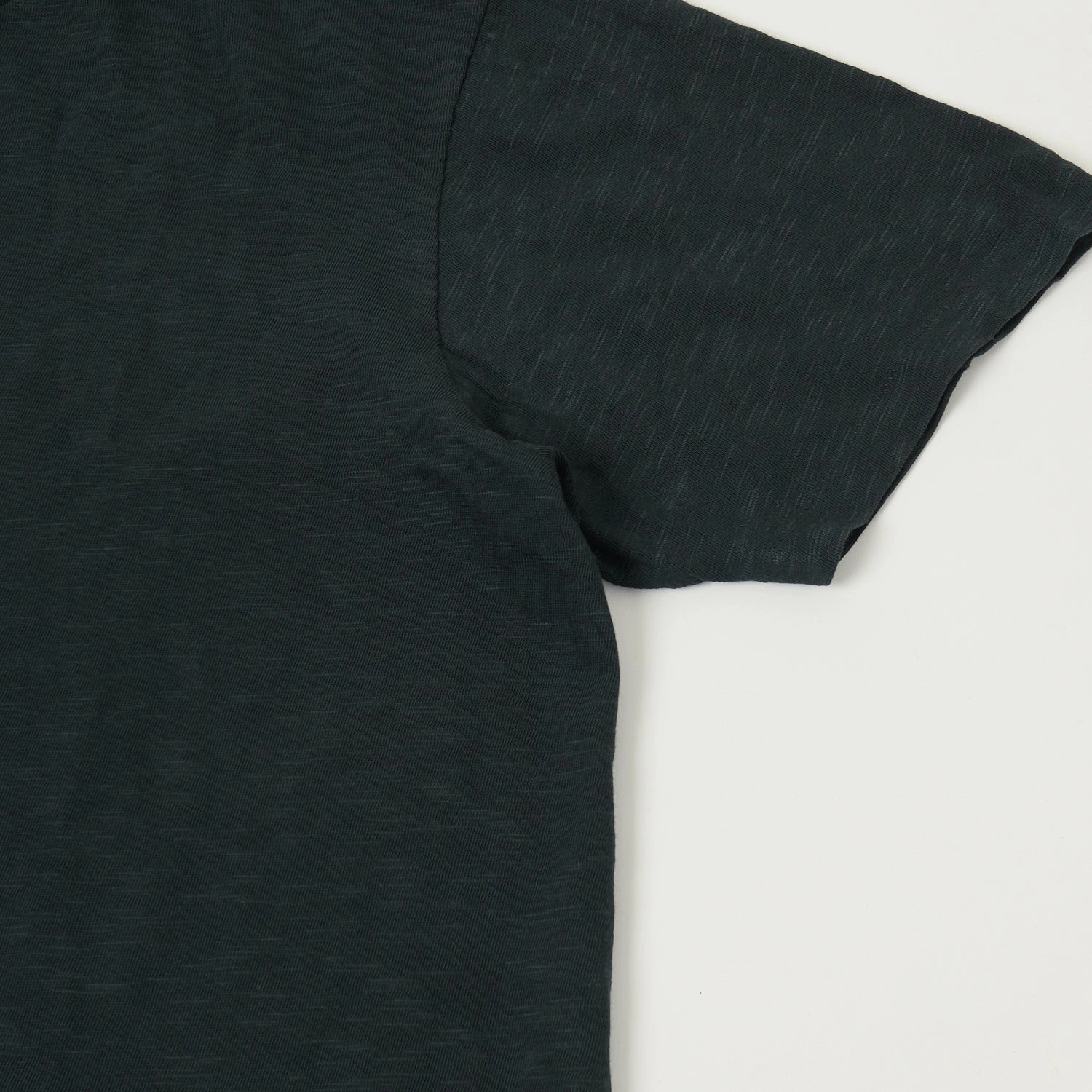 Chic Wearable Velva Sheen Rolled Crew Neck T-Shirt - Black