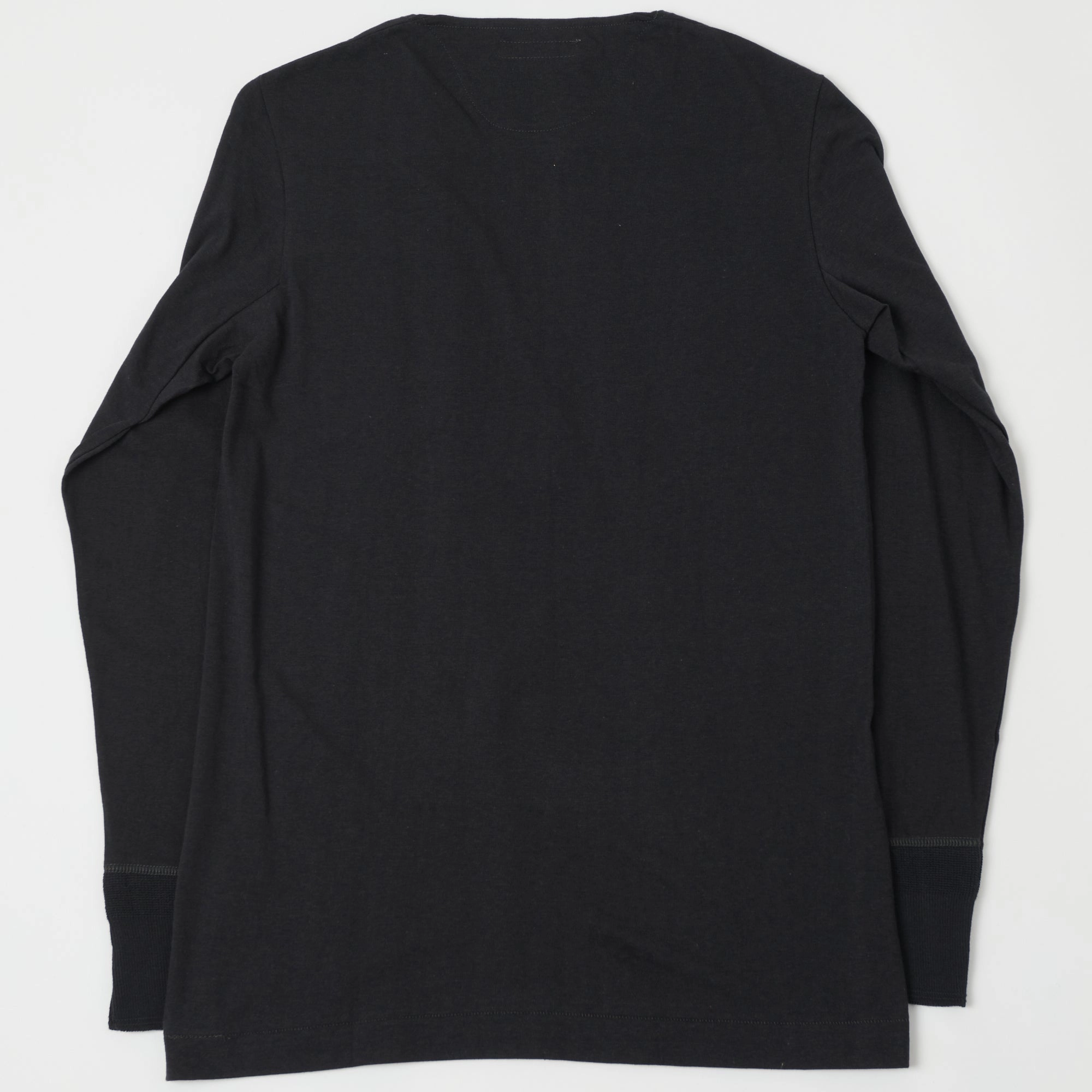 Merz b. Schwanen 102 Lightweight Long Sleeve Henley - Charcoal Versatile Style Minimal Fashion