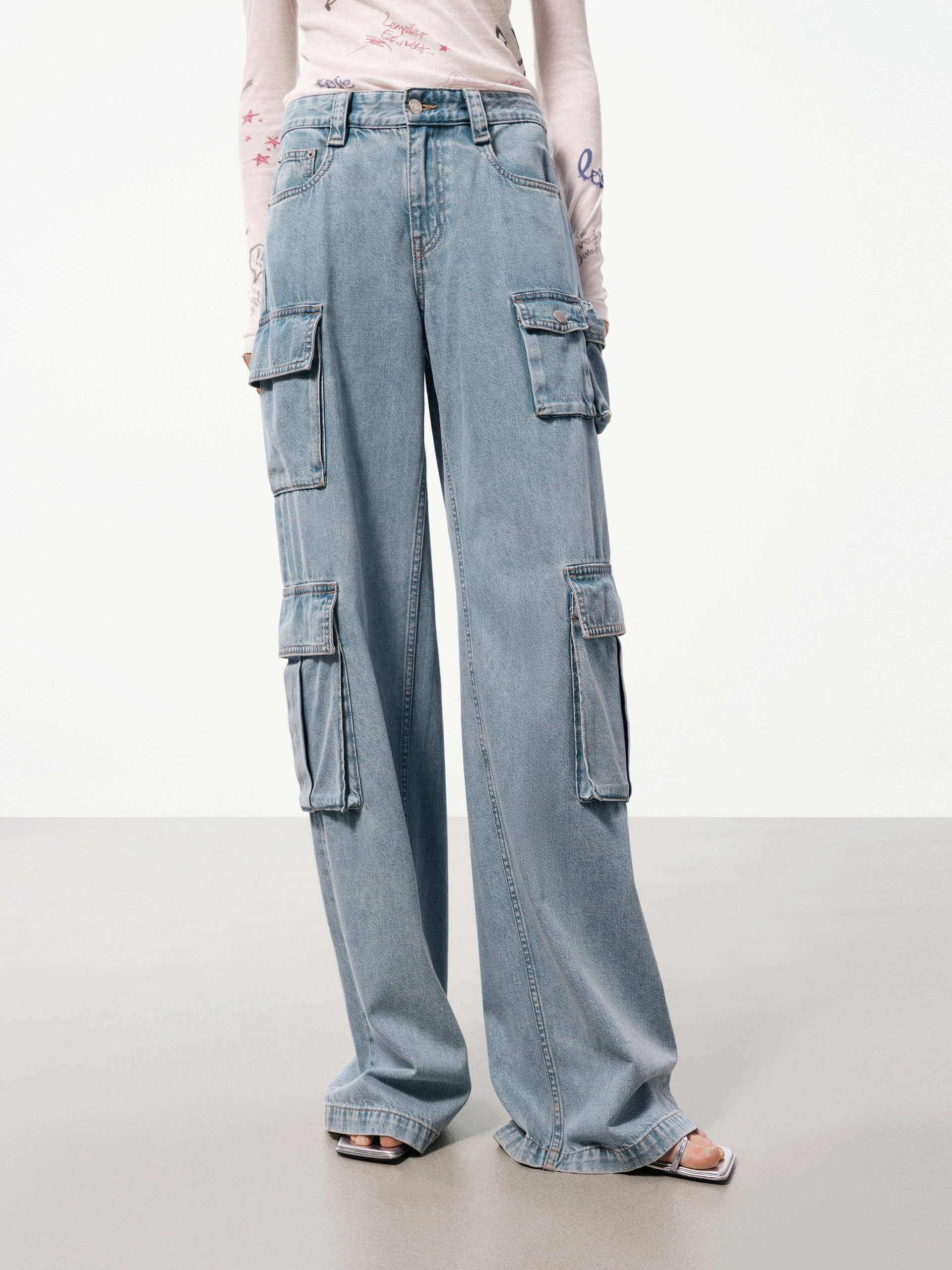 Cargo Style Straight Jeans Bold Road Trip