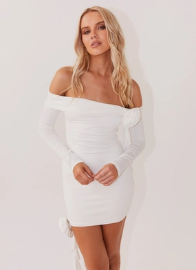 ConvertibleNeckline Flattering Style Fit Cecilia Rose Mini Dress - White