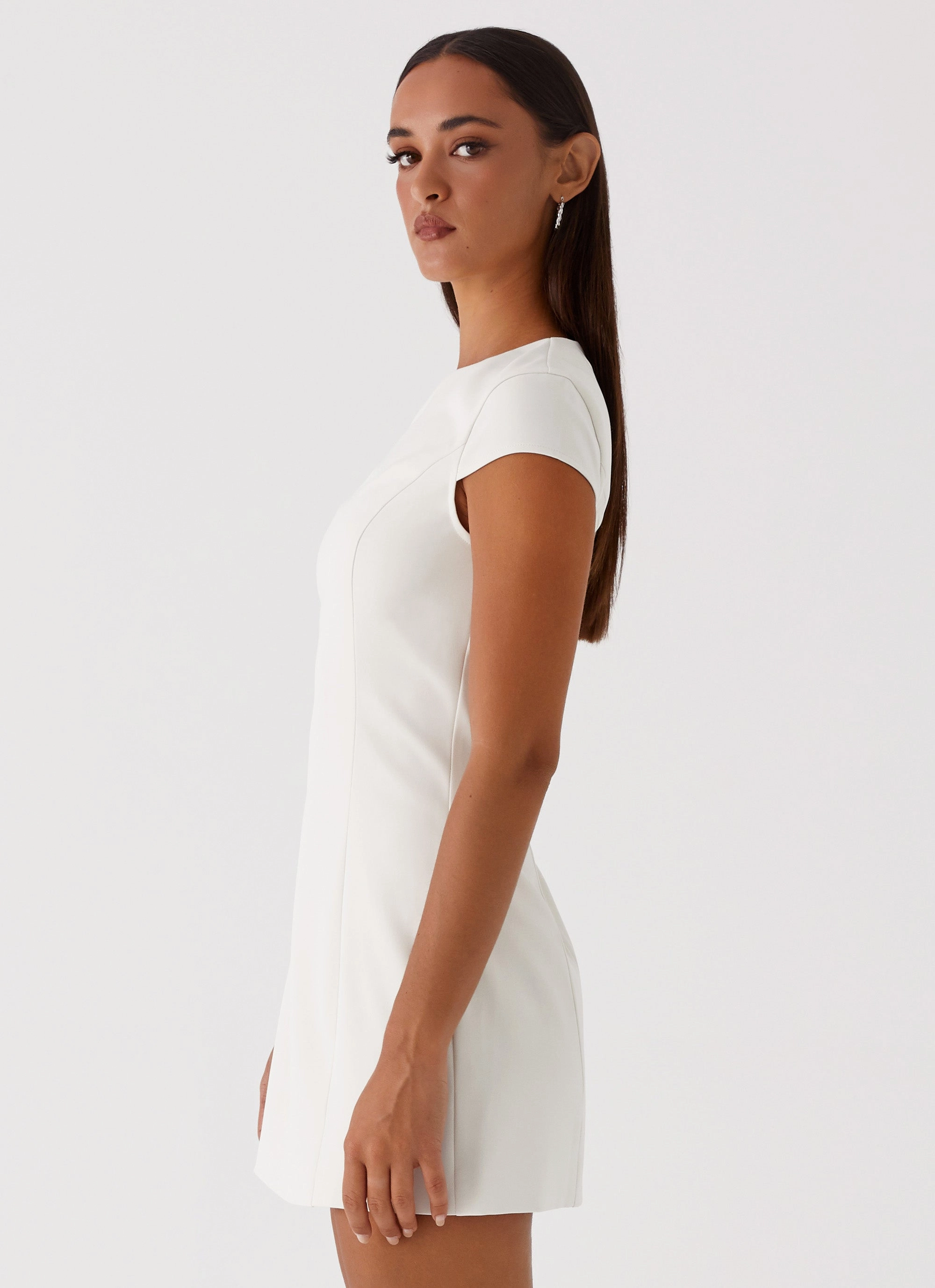 Harriet Mini Dress - Off White Lightweight Fit Chic Comfort