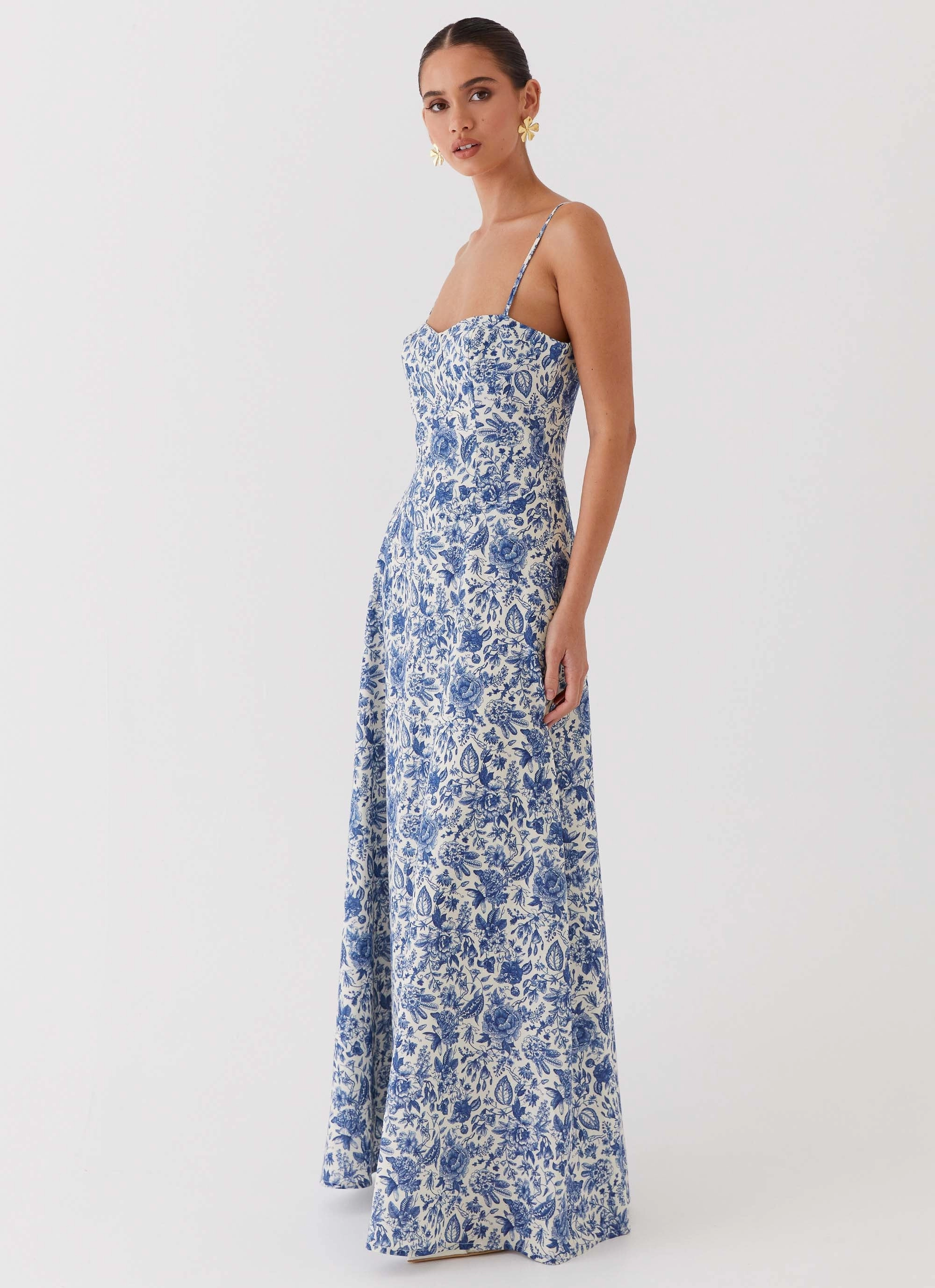 Chic and Cozy Timeless Fashion Angelina Linen Maxi Dress - Blue Paisley