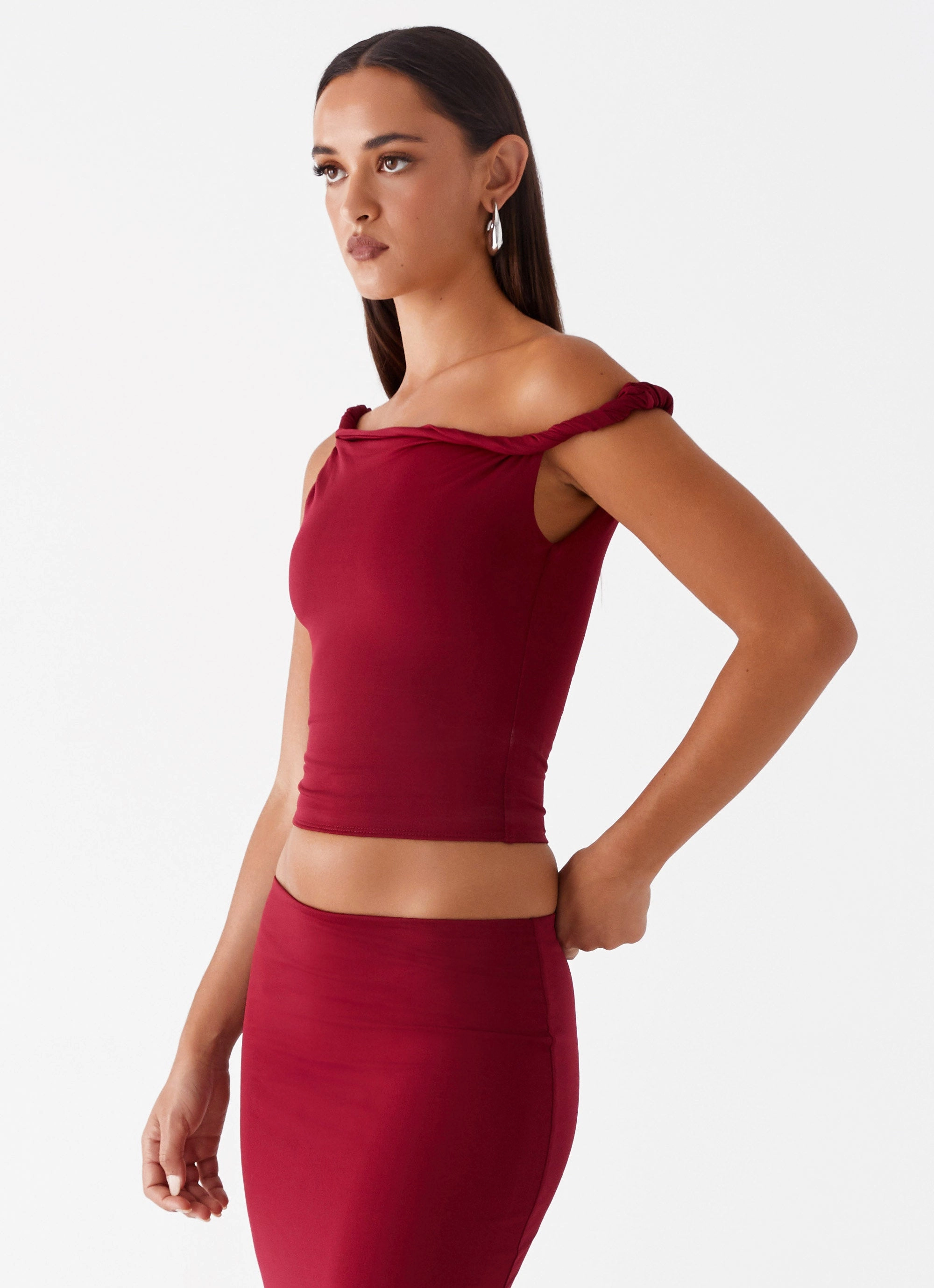 Long Lines Clean Aesthetic Solace Soul Twist Shoulder Top - Maroon