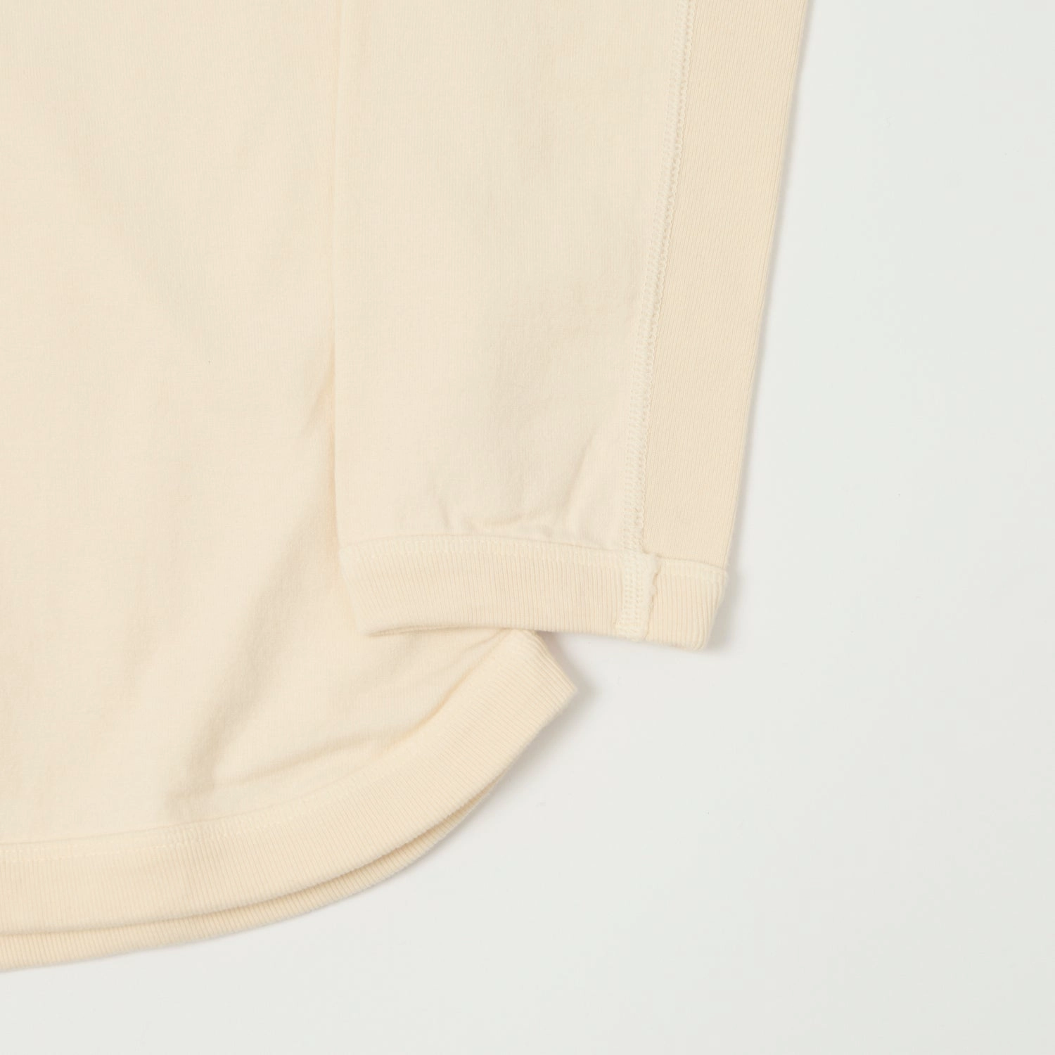 MoistureControlFibers Sleek Stretch Full Count 5222LH Flat Seam Heavyweight Henley - Ecru