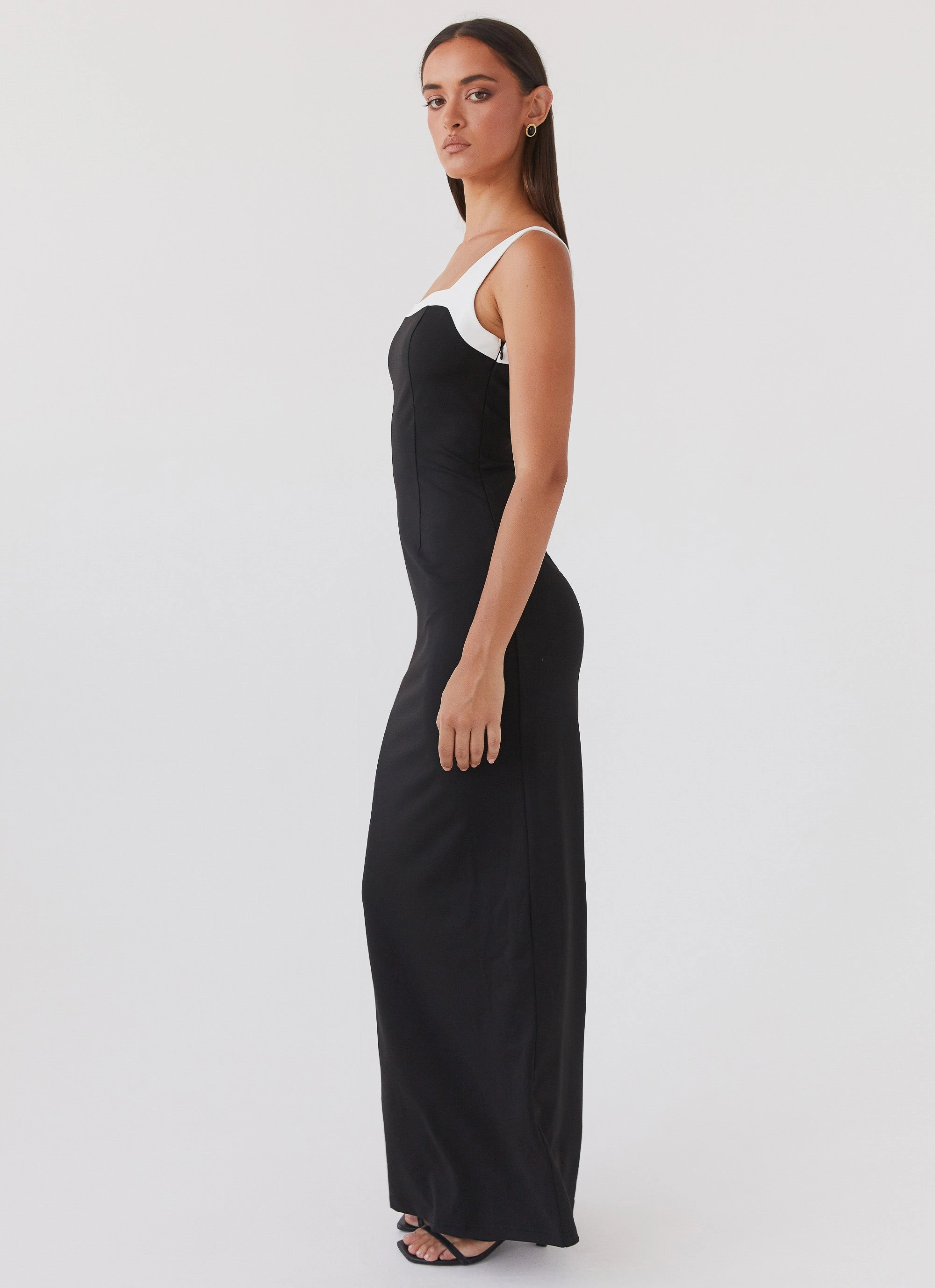 Dressy Yet Comfortable Active Moments Ebonnie Maxi Dress - Black