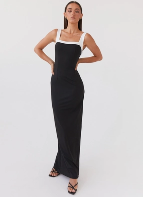 Ebonnie Maxi Dress - Black Basic essential Urban Fit