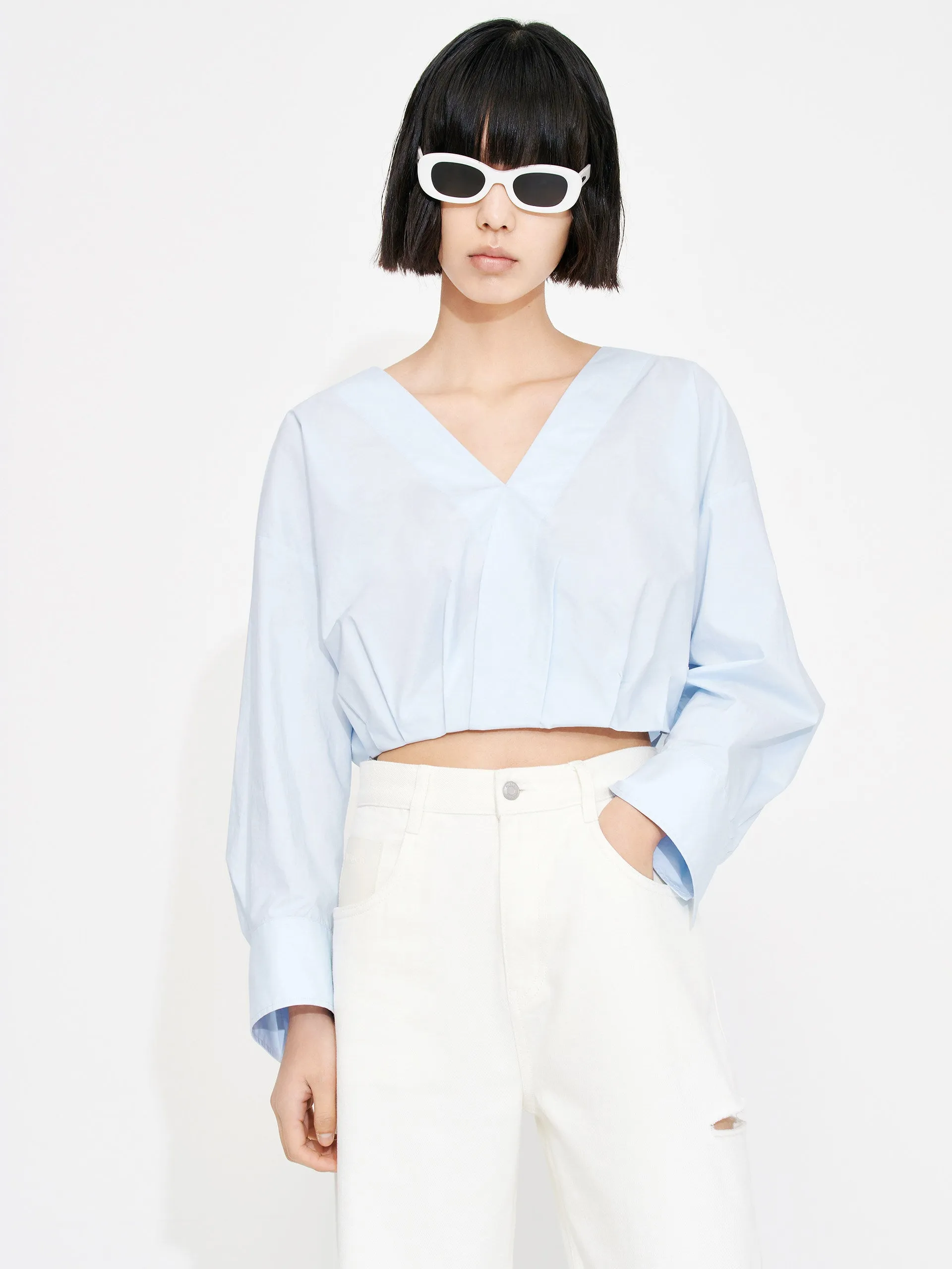 Cuffed hem Workwear Style Cropped V-neck Cotton Top