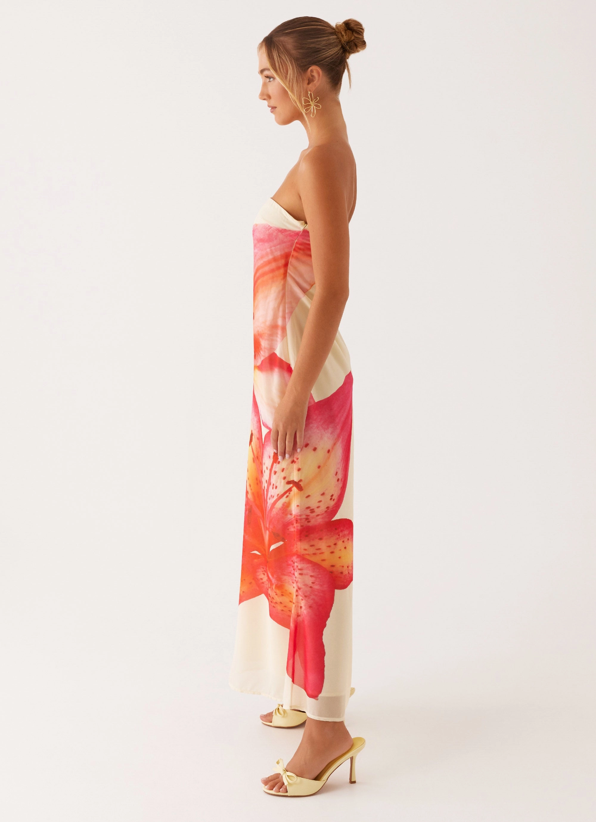 Darcy Maxi Dress - Yellow Floral Elegant Motion