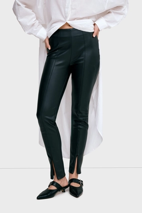 Casual Mode V Neckline Tremont Vegan Leggings