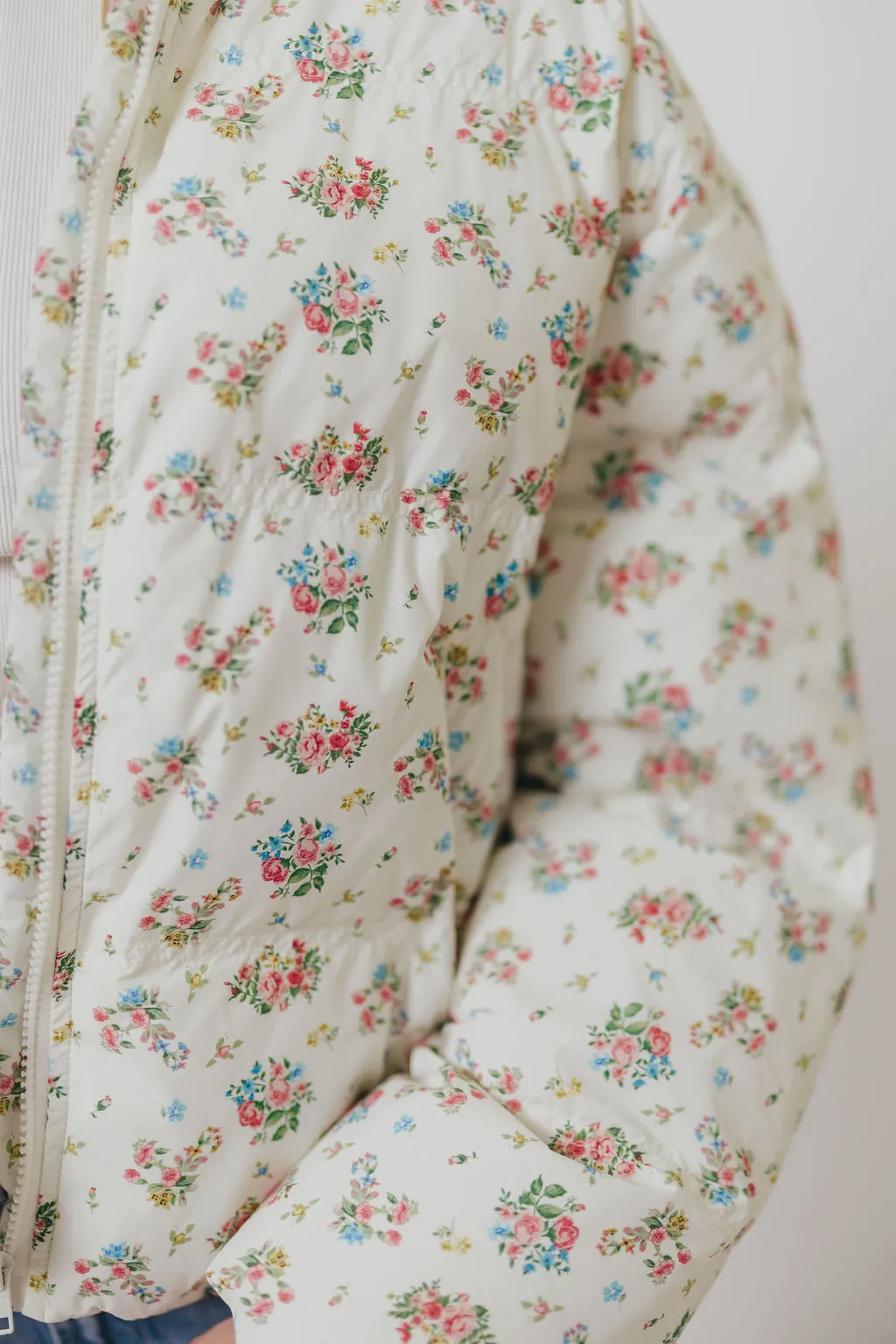 Ribbed Edging Emmalee Puff Jacket in Floral