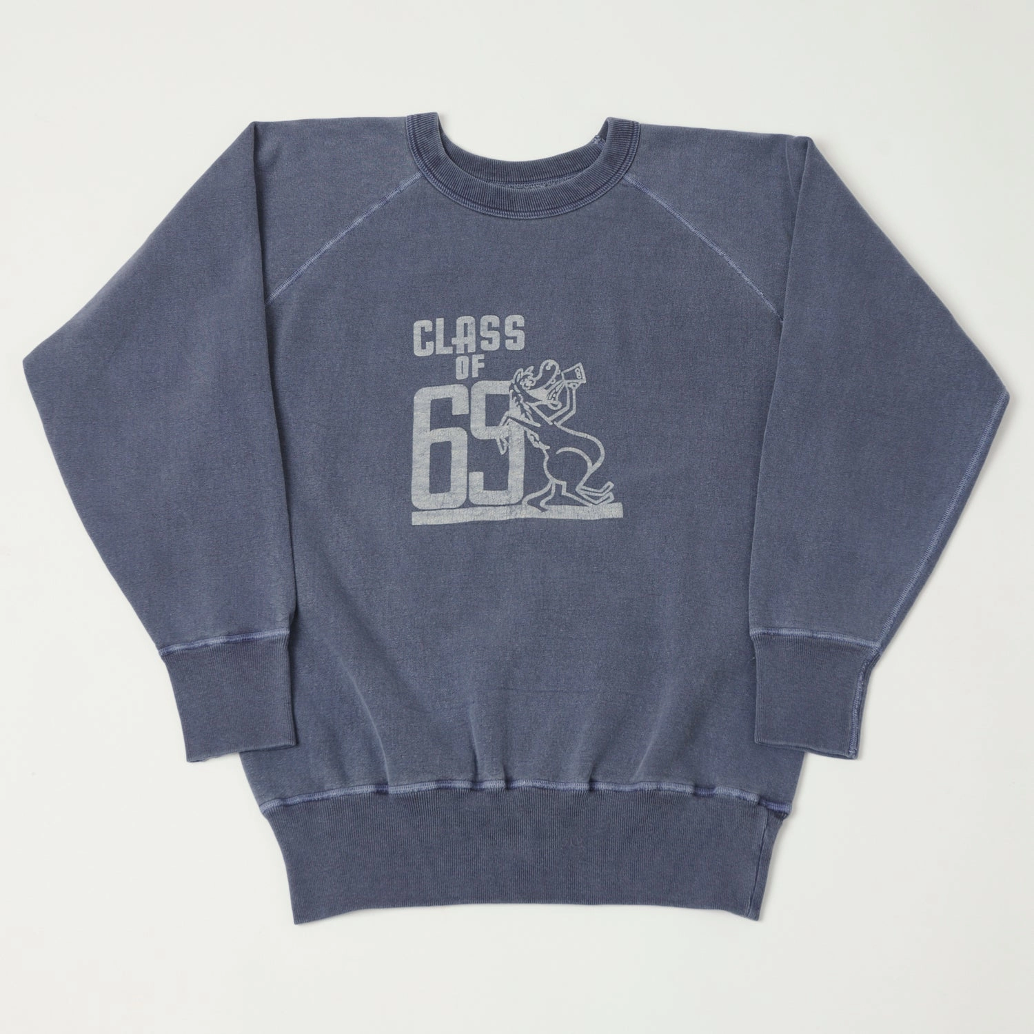 Plaid Design Cozy Layers Dubbleworks 'Class Of 69' Faded Print  Sweatshirt - PD Navy