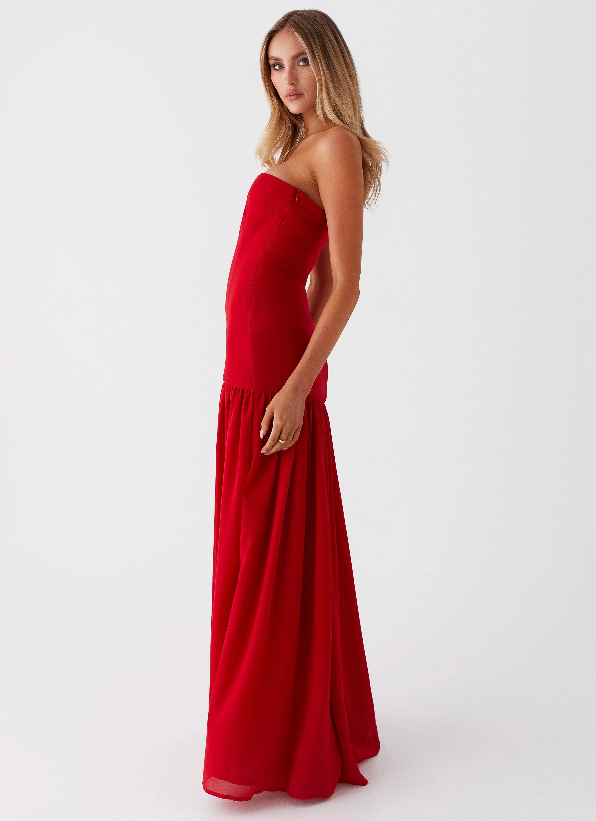 Eden Strapless Maxi Dress - Red Versatile party outfit Casual Mode