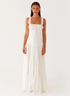 Fitted Design Polite Color Esme Maxi Dress - White