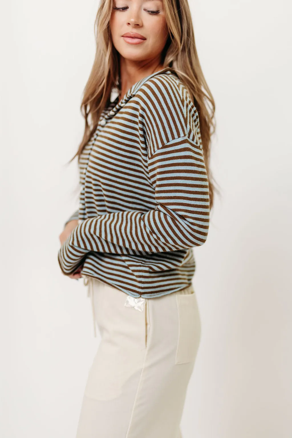 Fresh Outfit Elisa Cardigan Top in Blue/Brown