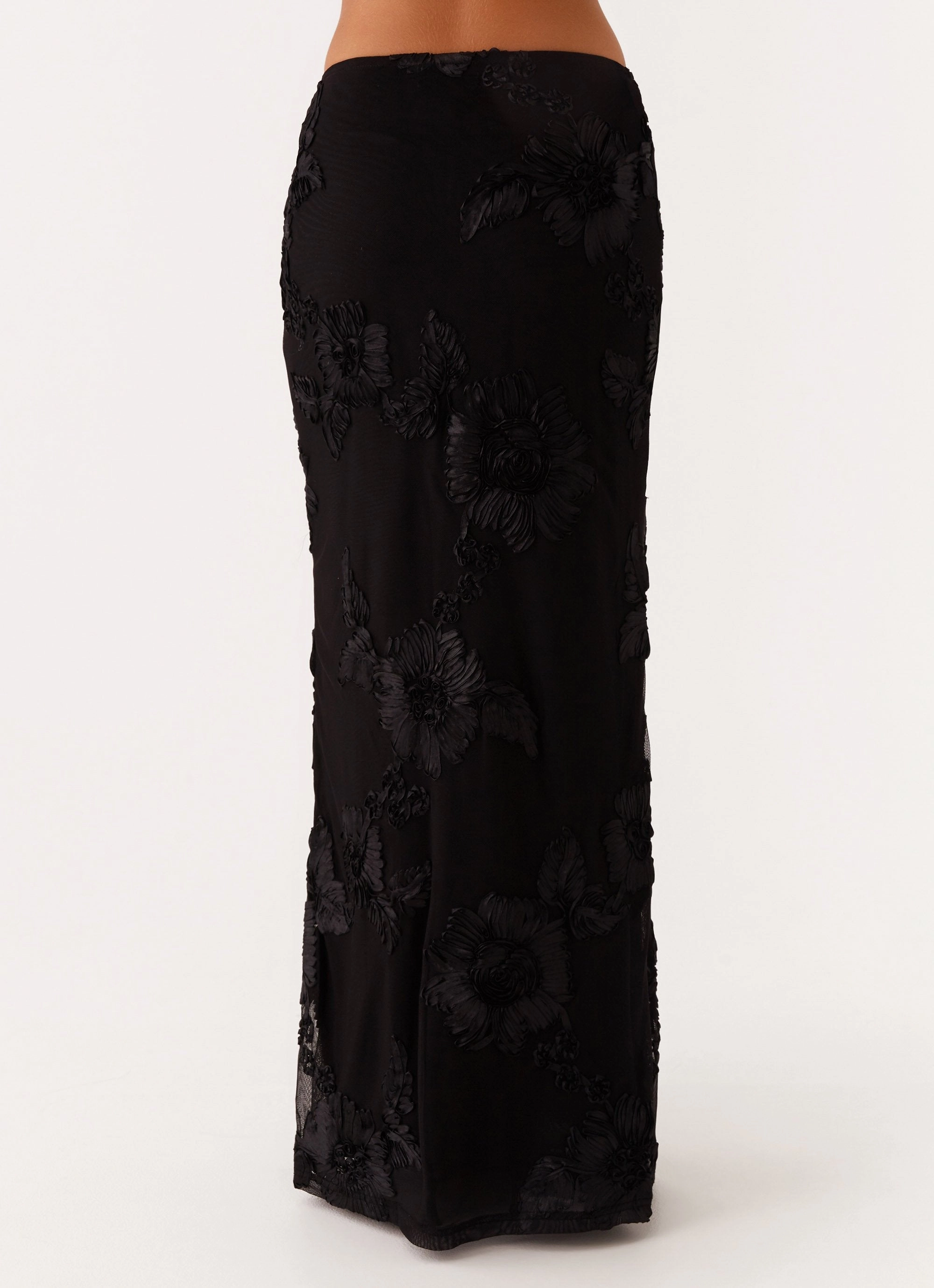 Night Charm Daywear Mood Radiate Maxi Skirt - Black