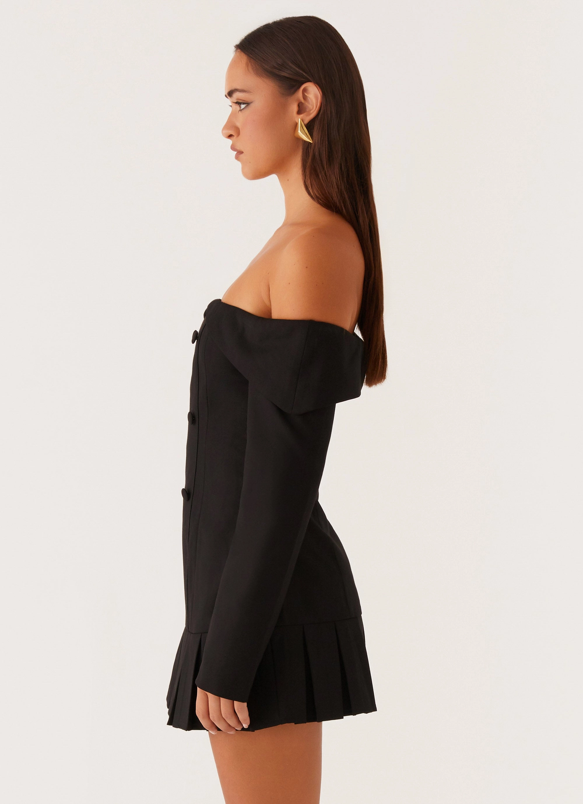 Tarlisha Off Shoulder Long Sleeve Mini Dress - Black Beach Walk Effortless Layering