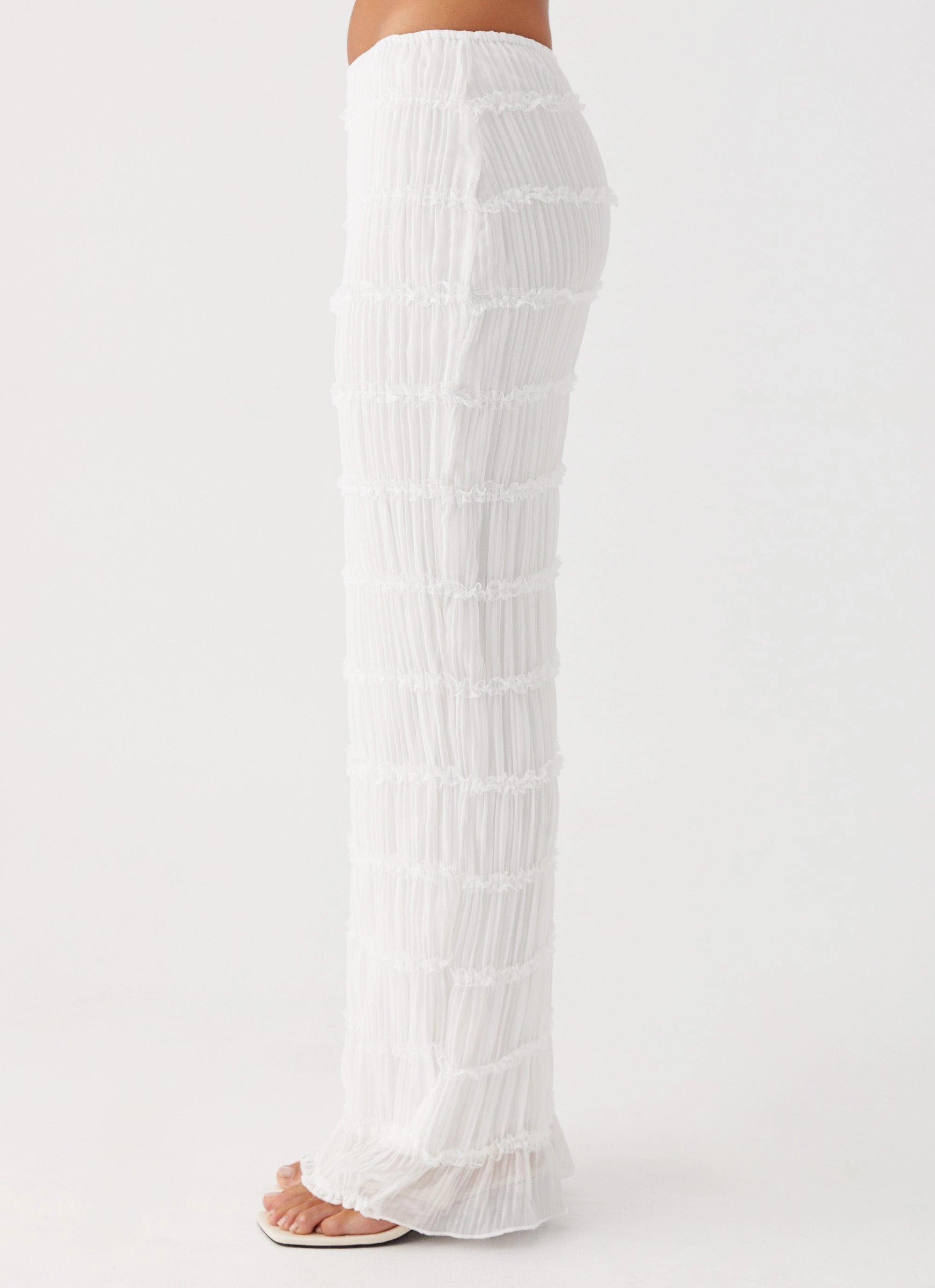 Lightweight Daydreaming Low Rise Maxi Skirt - White