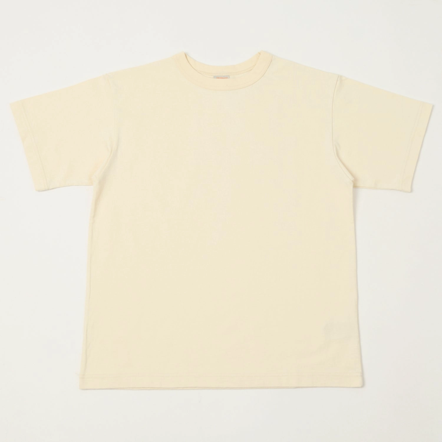 FilMelange 'Alderson' Air Spinning Tenjiku Tee - Natural White Outdoor Activity