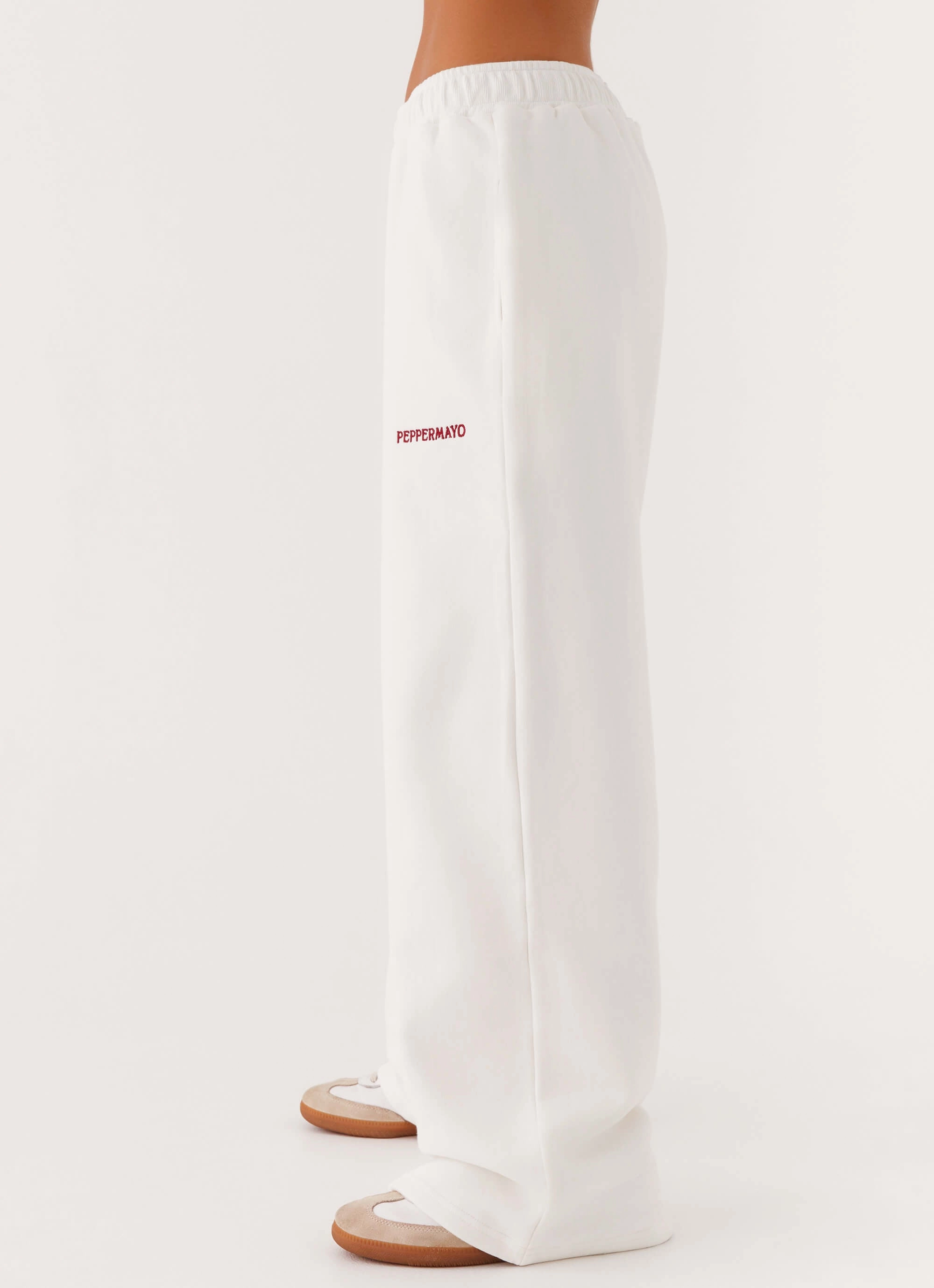 Smooth Outline Minimal Comfort Signature Sweatpants - Ivory