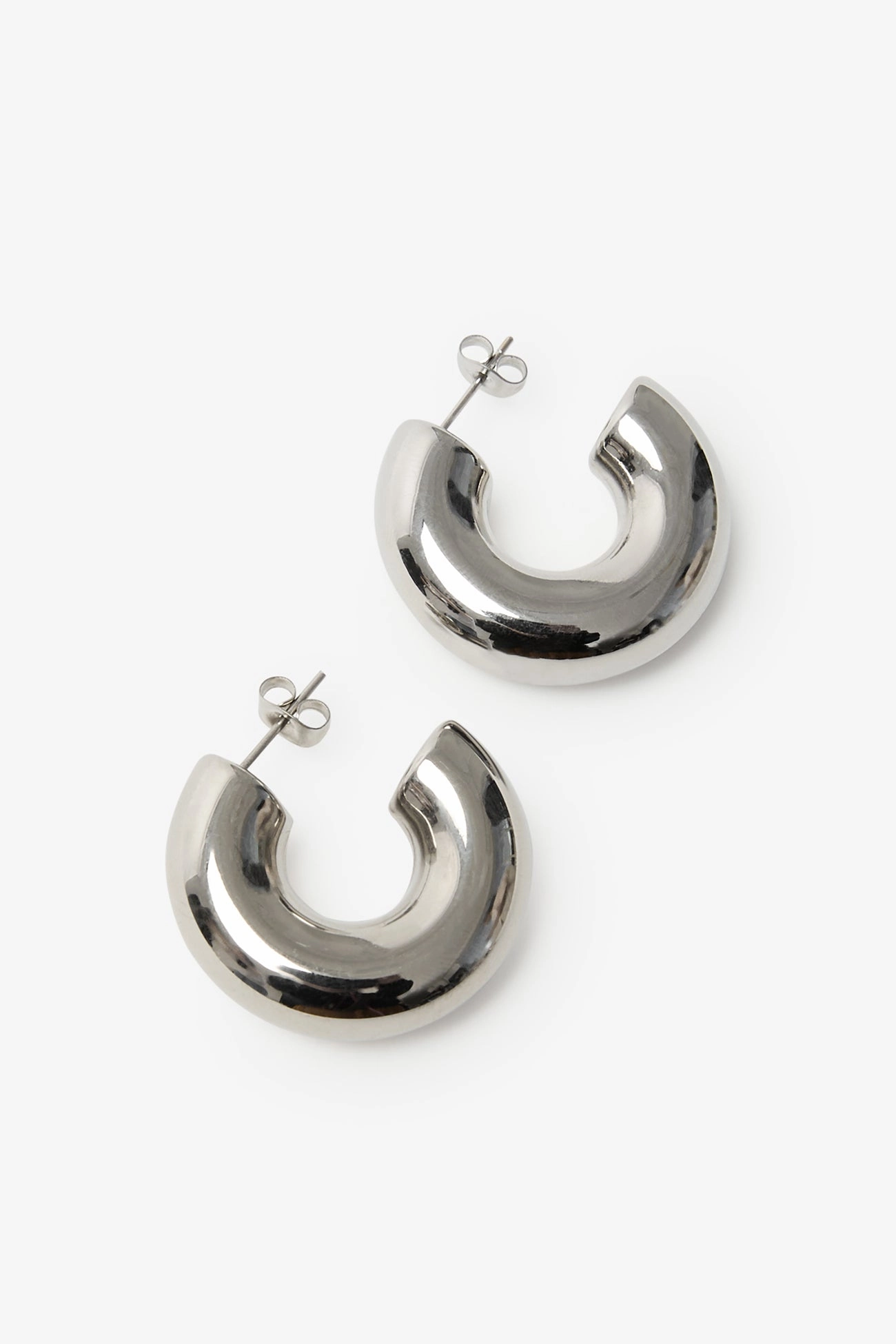 Timeless Vibe Cassia Hoops