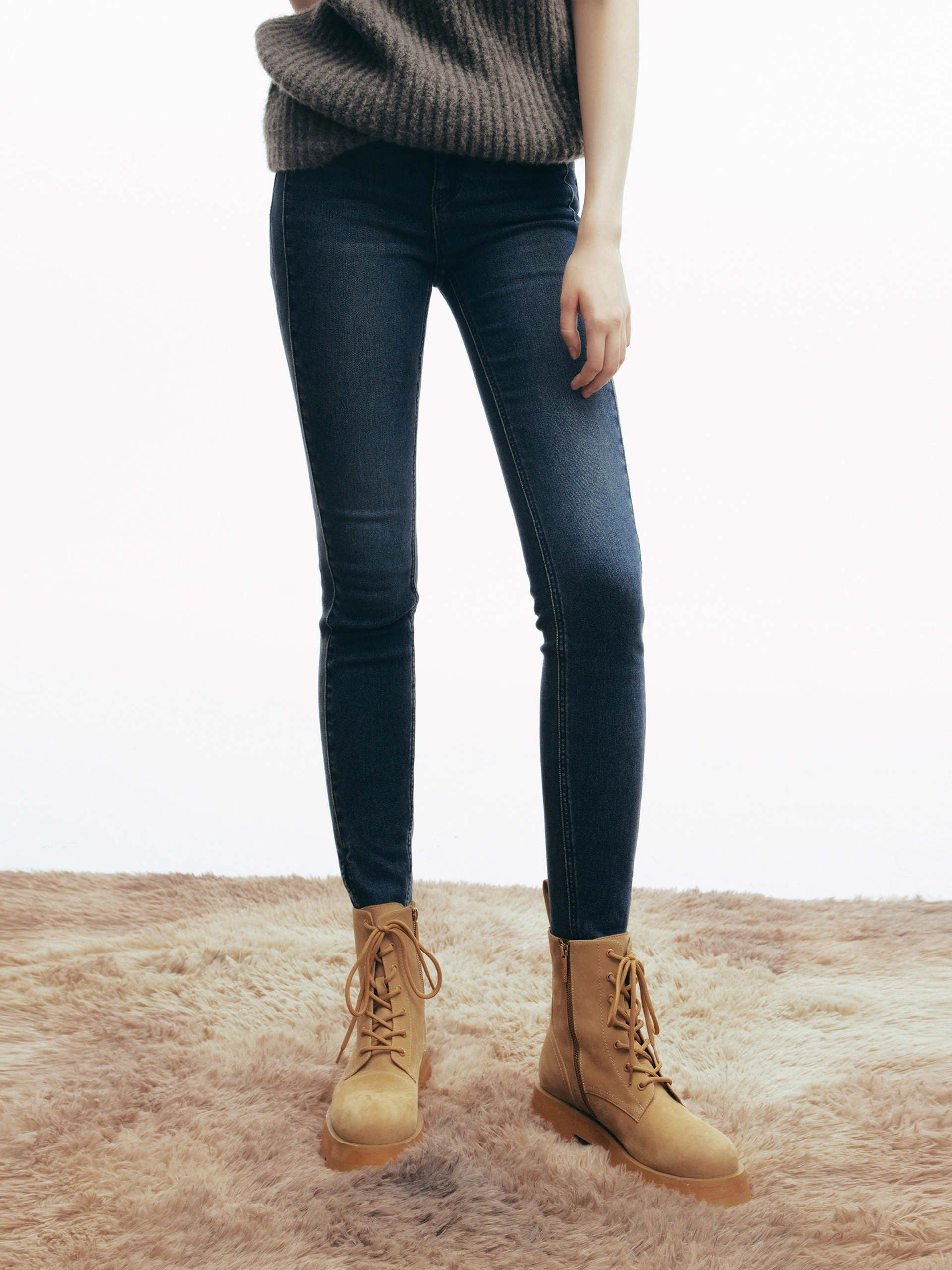Family Style Elegant High Rise Skinny Jeans