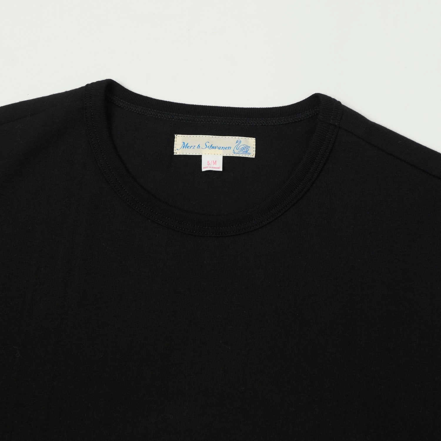Versatile Style Merz b. Schwanen 2M15 Classic Jersey T-Shirt - Deep Black
