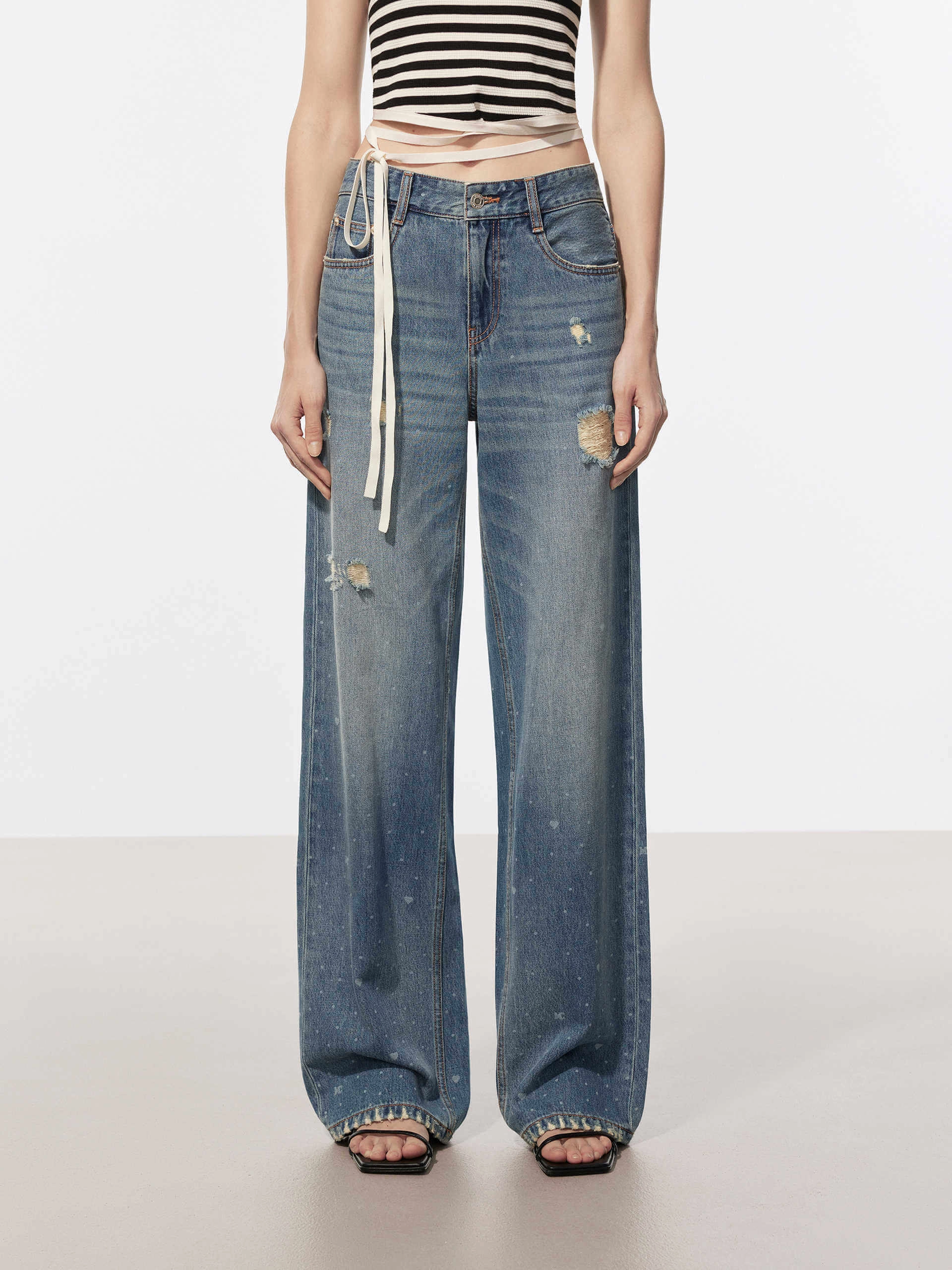 Printed Detail Straight Jeans Artist Vibe Travel Outfit Mid Rise Structure