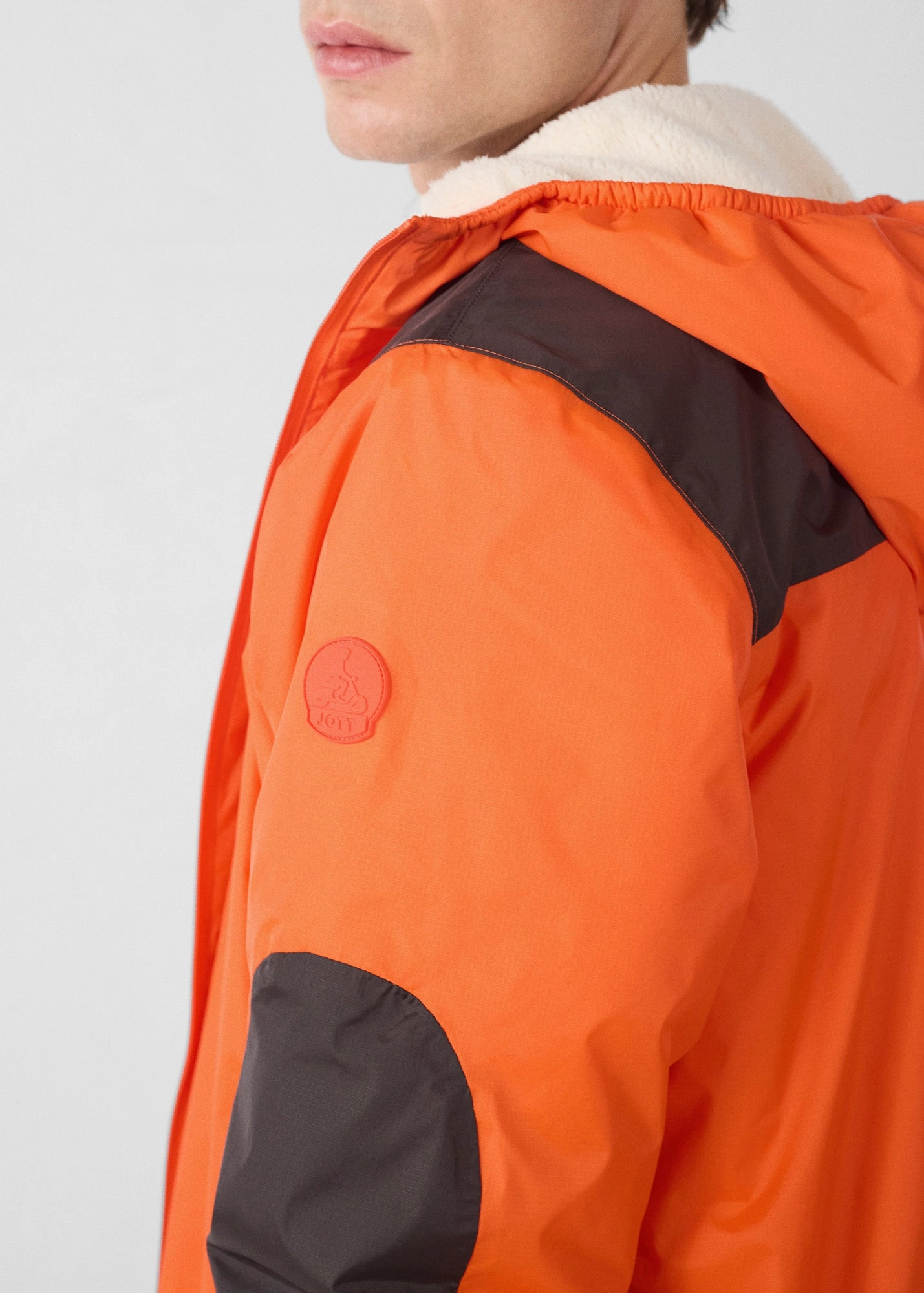 Imperm??able sherpa long Rouge feu Hallin sherpa Spring Layer Ventilated Back Panel