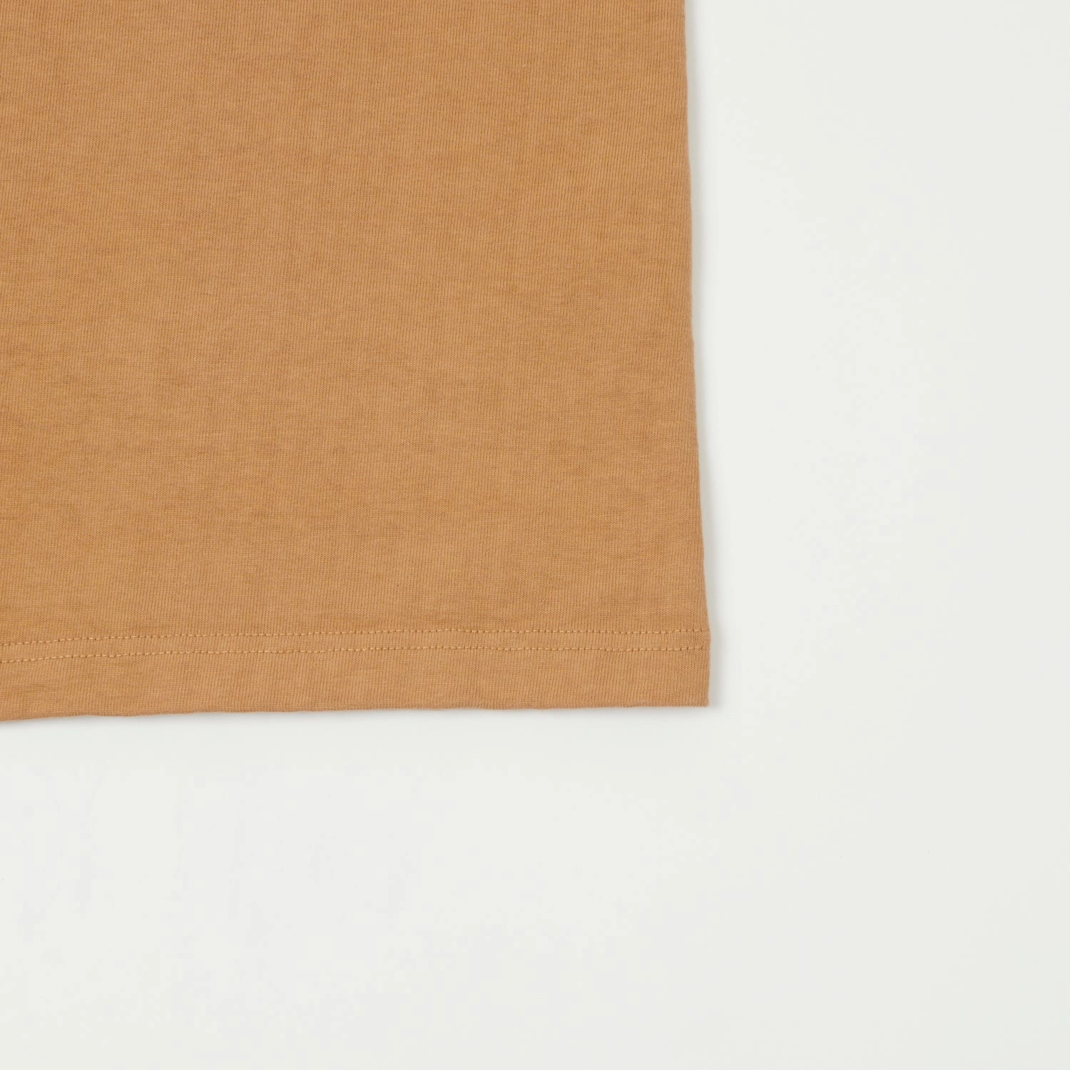 Jackman Dotsume T-Shirt - Almond Summer Essential TaglessCollar