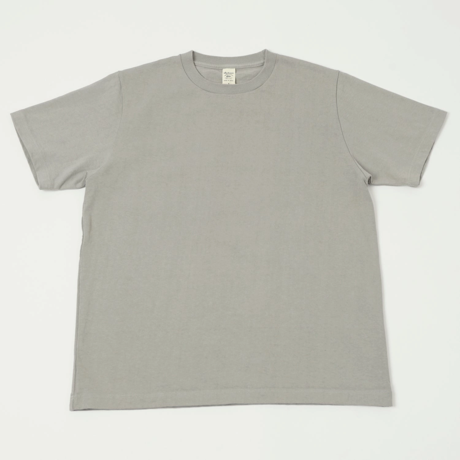 Jackman Dotsume T-Shirt - Retro Grey Stylish and Cozy Chill Vibes