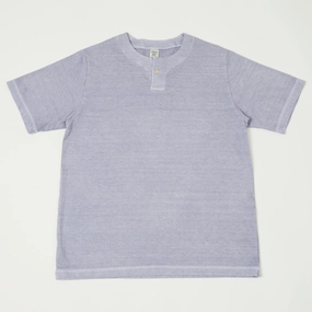 Versatile and Comfortable Jackman Pigment Dye Henley T-Shirt - Fade Lilac
