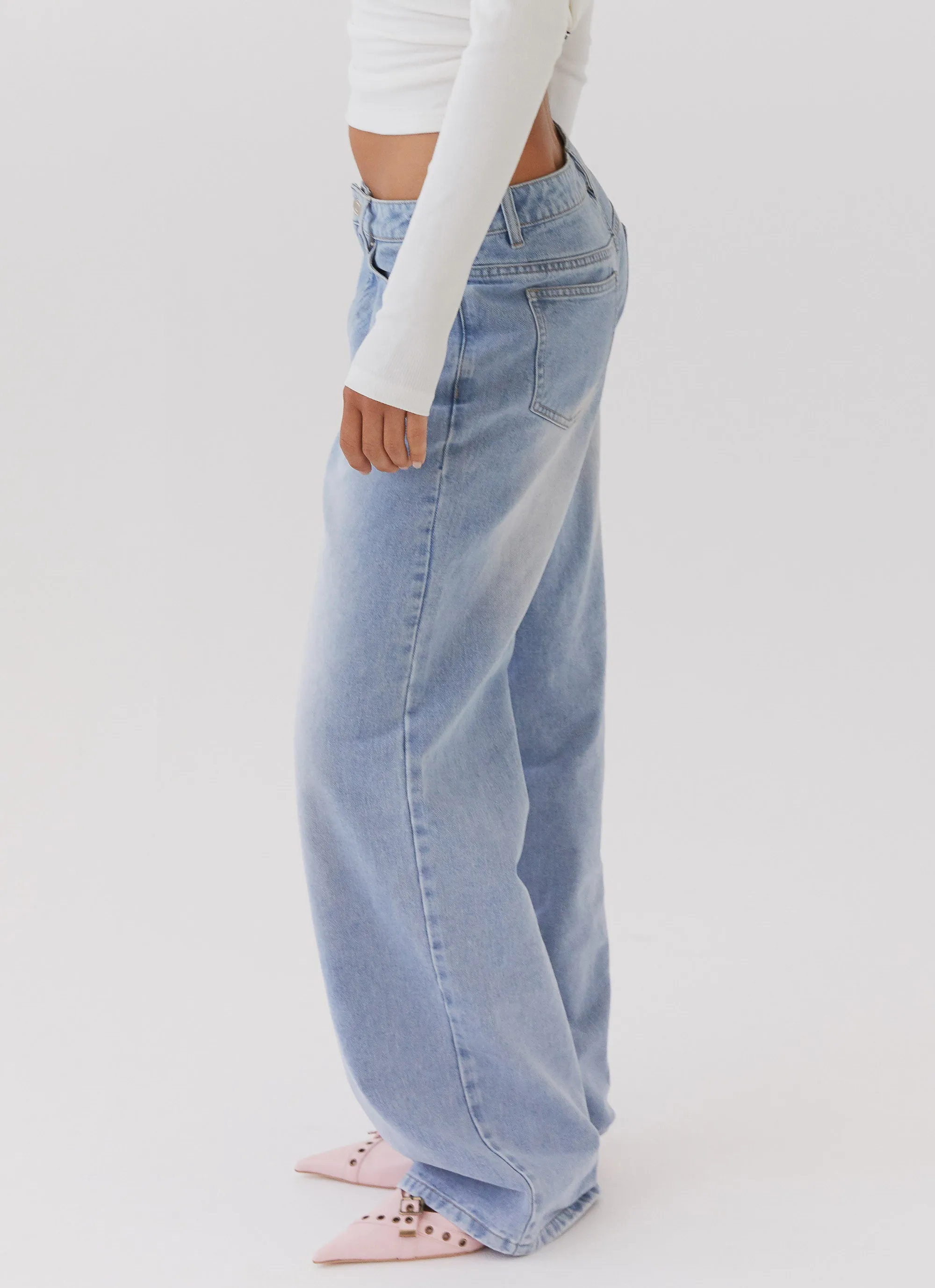 Keanna Low Rise Denim Jeans - Light Blue Streetwear Fan Premium Winter Warmth Sustainable