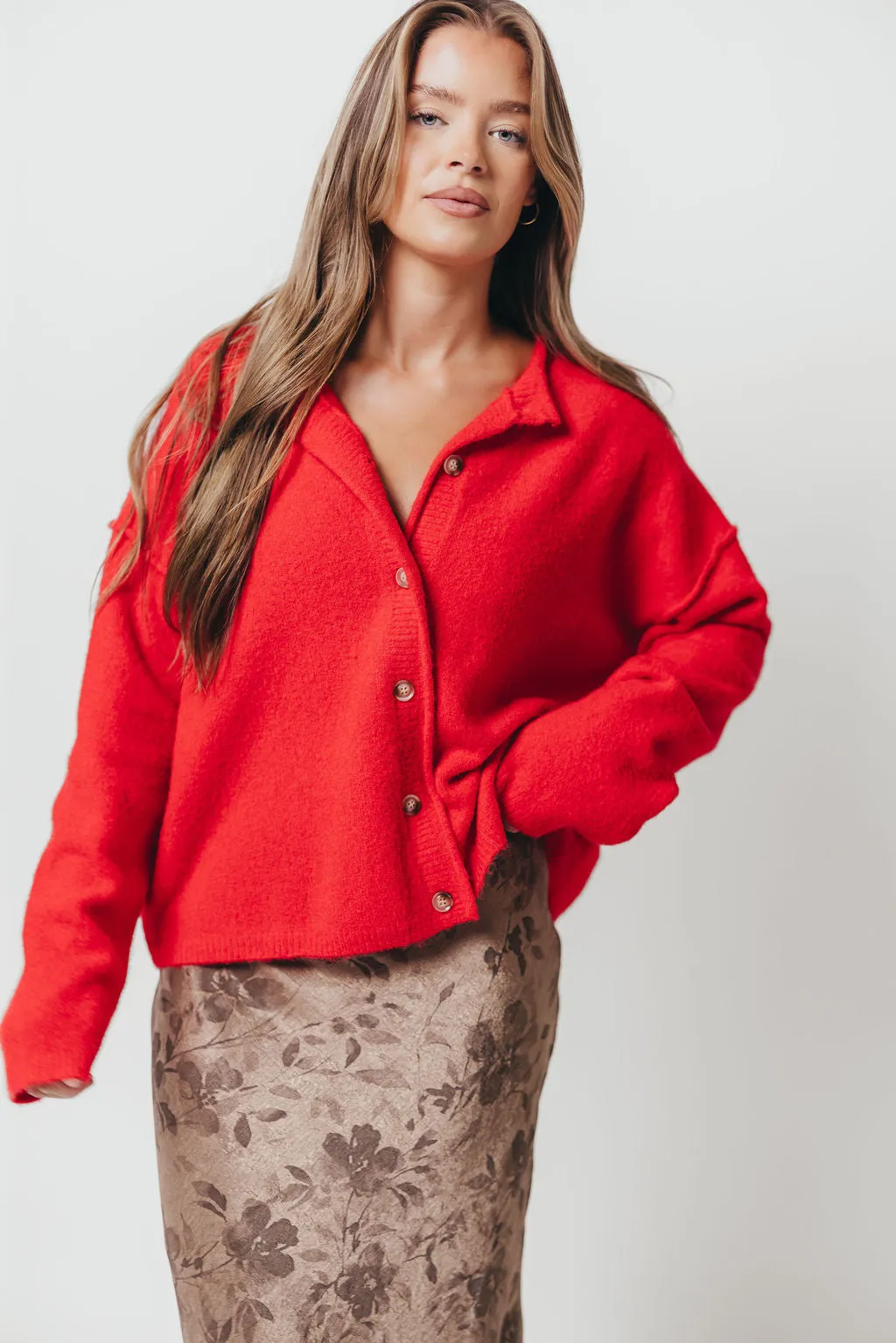 Fall Wardrobe Versatile Comforted Kyla Cardigan Sweater in Poppy