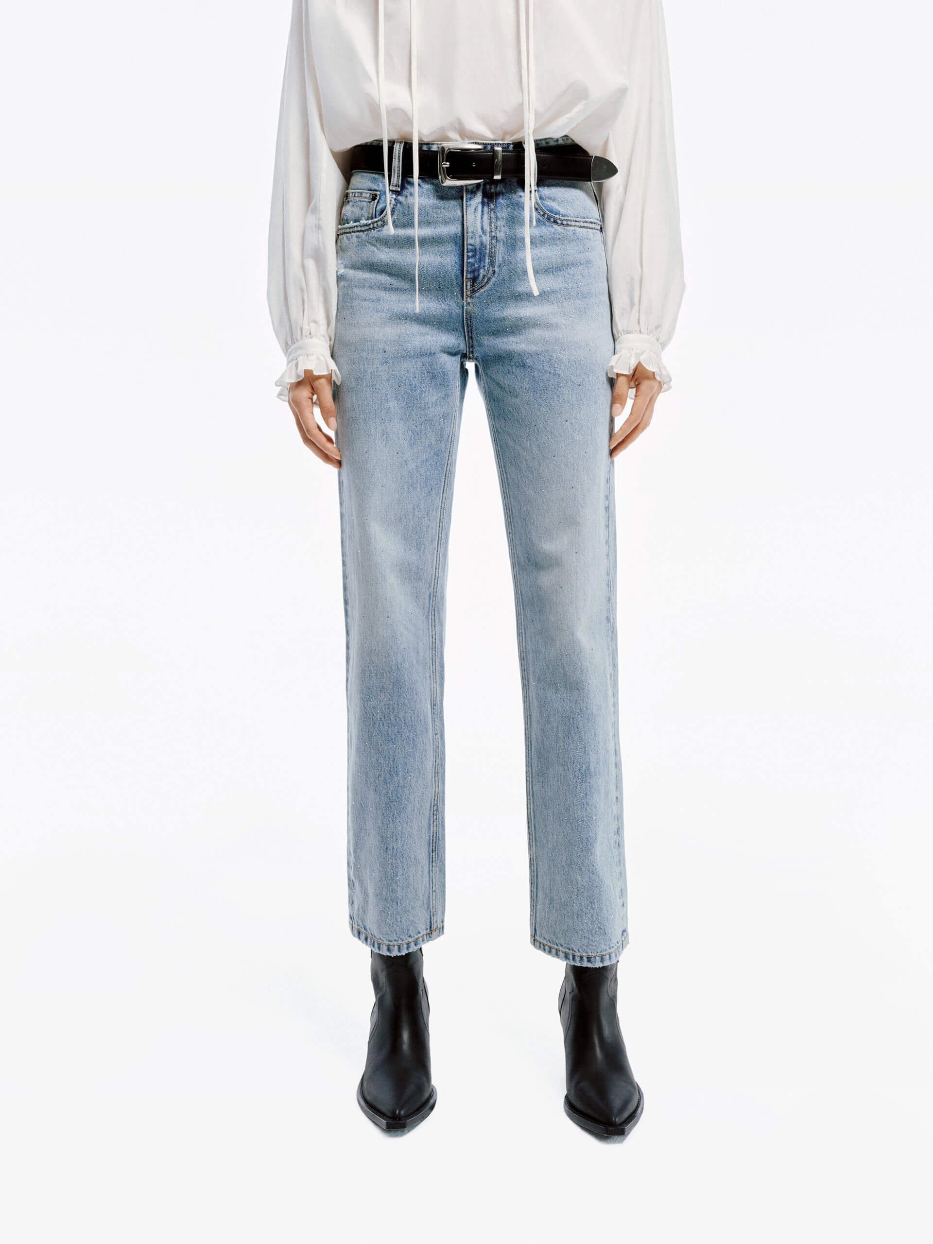 Sustainable Manufacturing Relaxed Style Neutral Light Blue Ankle Jeans