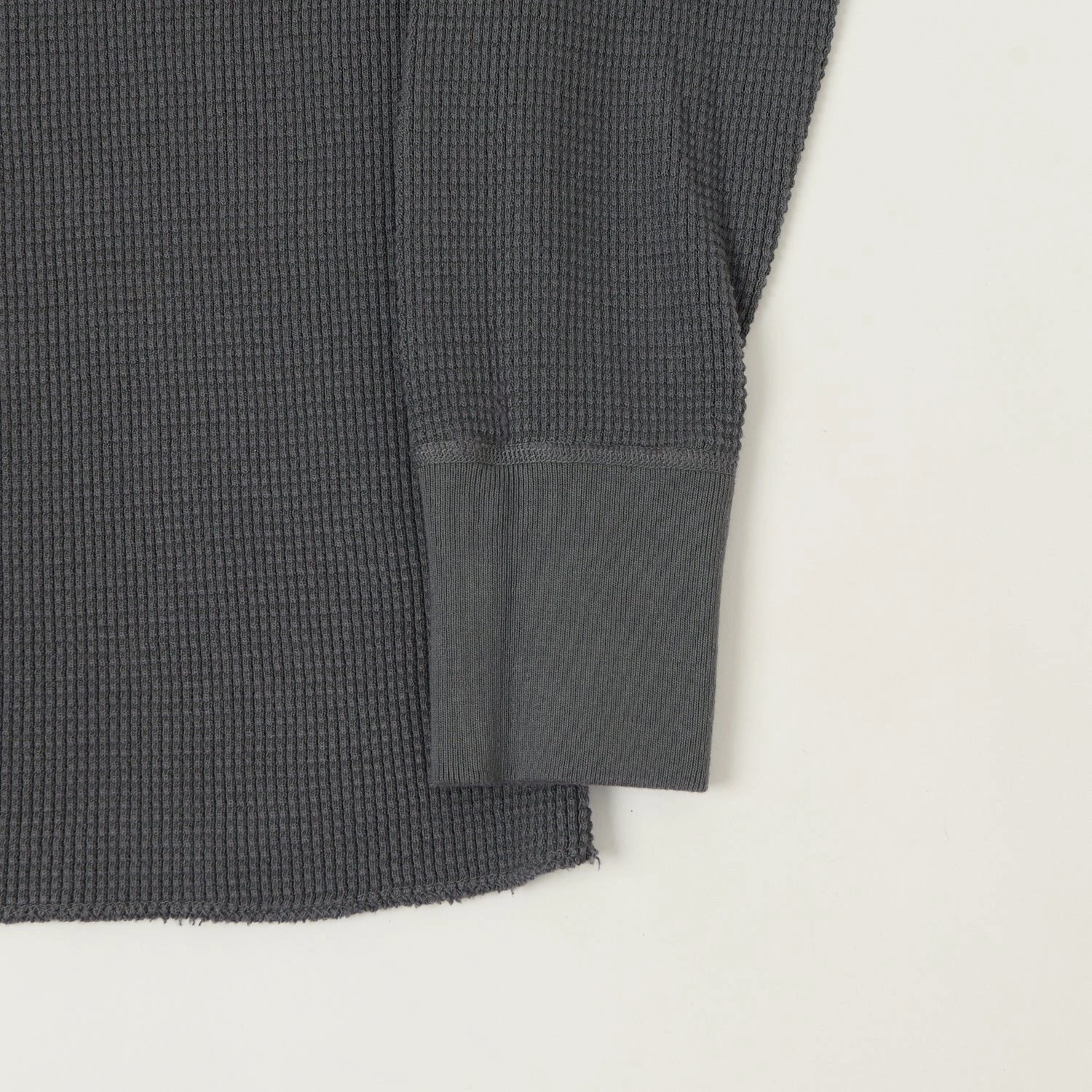 Soft and Stylish Freenote Cloth Waffle Knit Thermal T-Shirt - Midnight