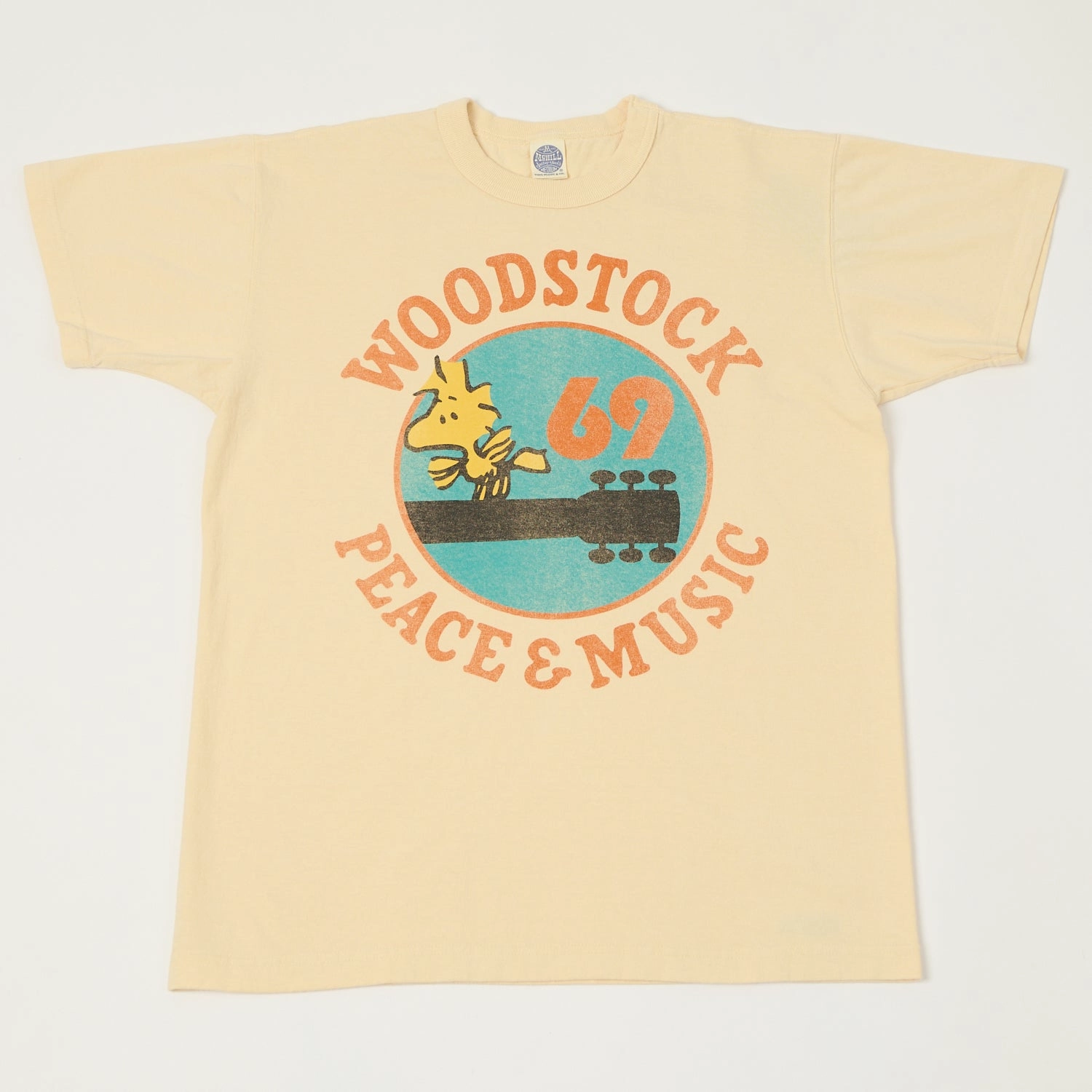 TOYS McCOY Snoopy 'Woodstock Peace & Music' T-Shirt - Natural Quick Layer Casual Statement