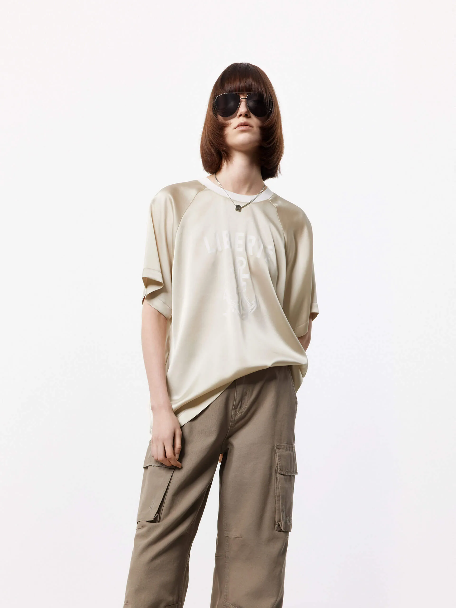 Loose Fit Satin Top Slim Silhouette Gym Wear