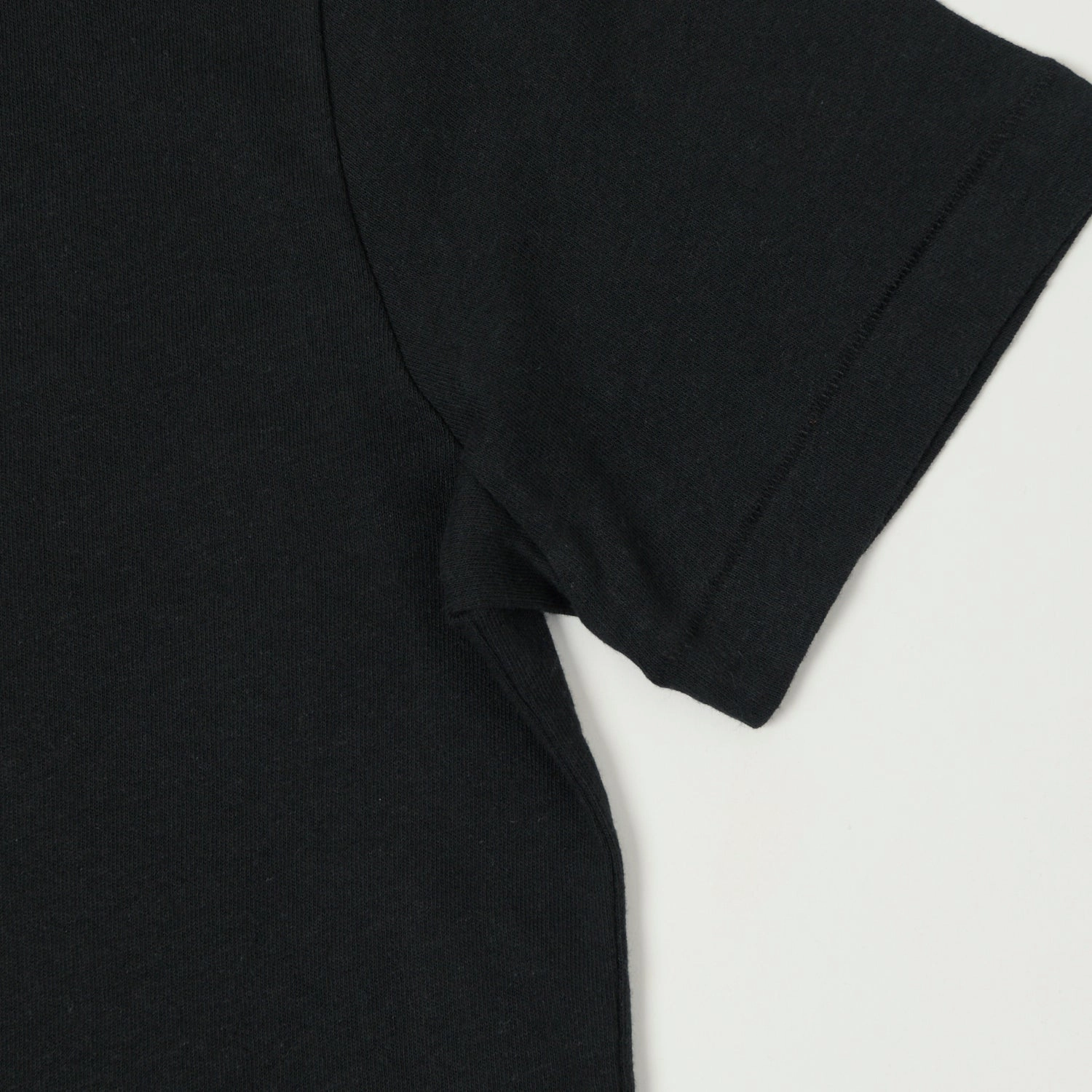 Merz b. Schwanen 'Good Basics' Linen & Organic Cotton T-Shirt - Deep Black Cozy Wear Design StretchComfortWeave