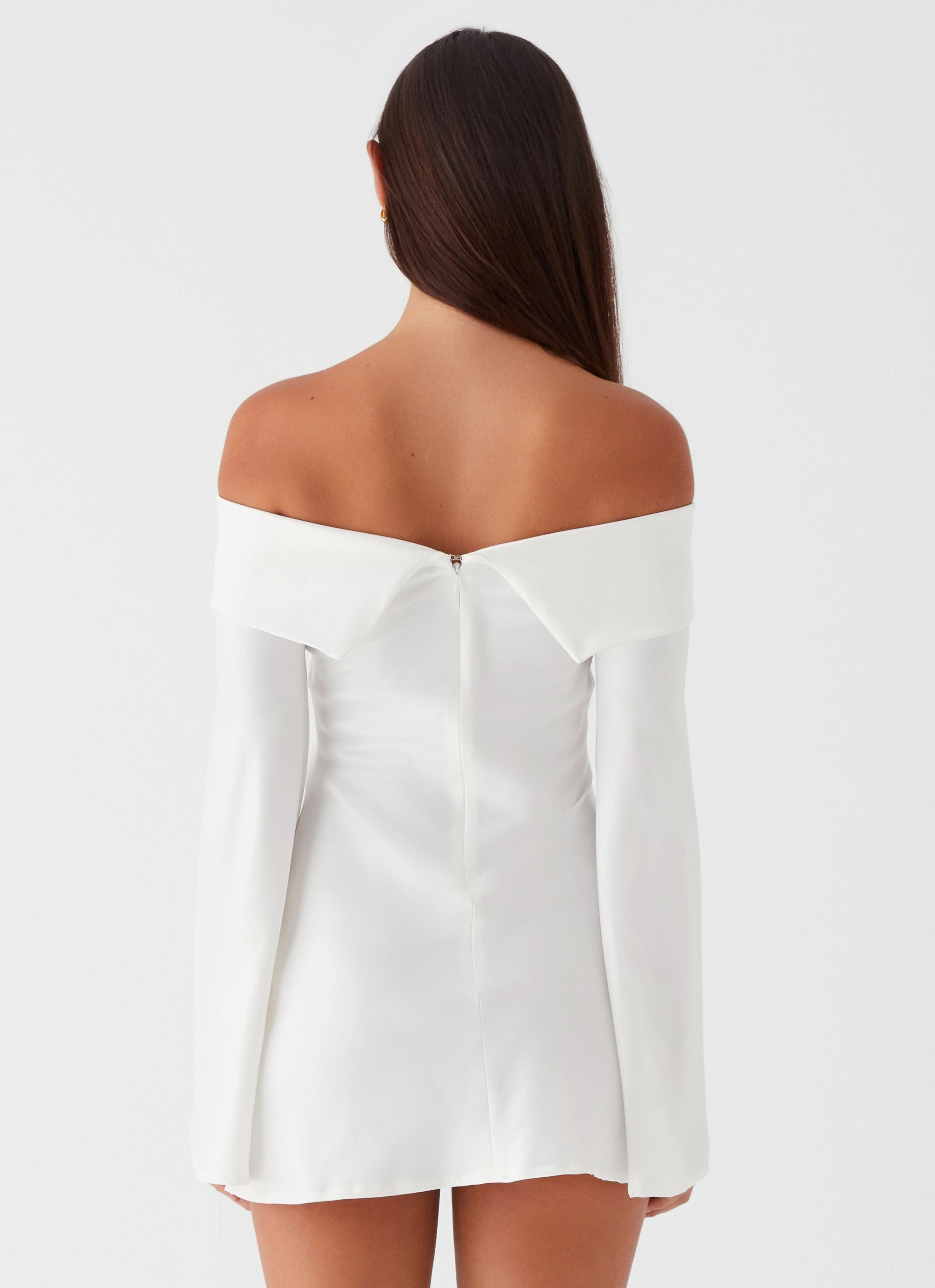 Seasonal piece Lumina Long Sleeve Mini Dress - White