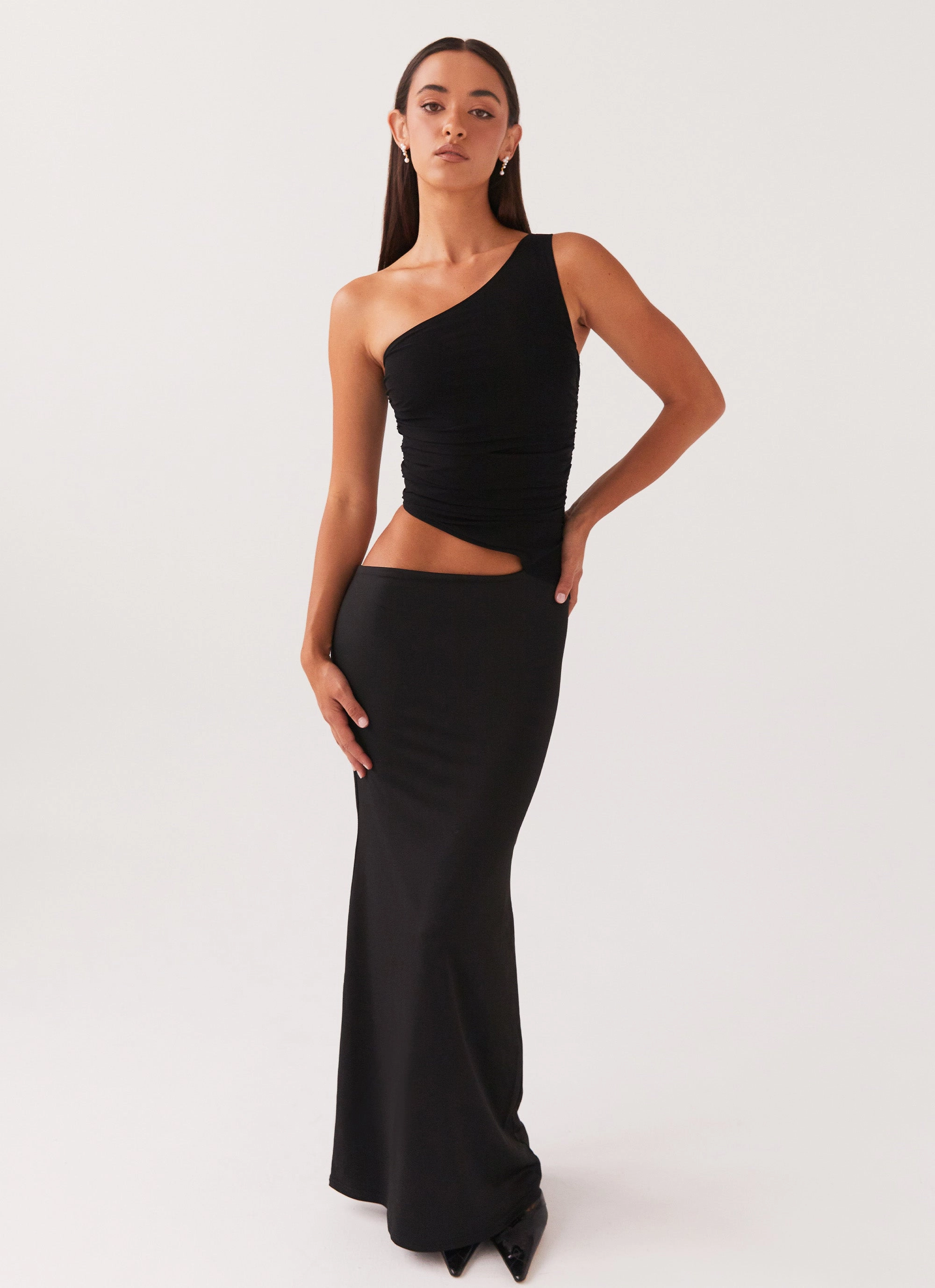 Timeless Beauty Elegant Flow Seranella One Shoulder Maxi Dress - Black