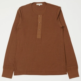 Breathable mesh lining Eco Friendly Dye Merz b. Schwanen 102 Loopwheel Henley Shirt - Tan